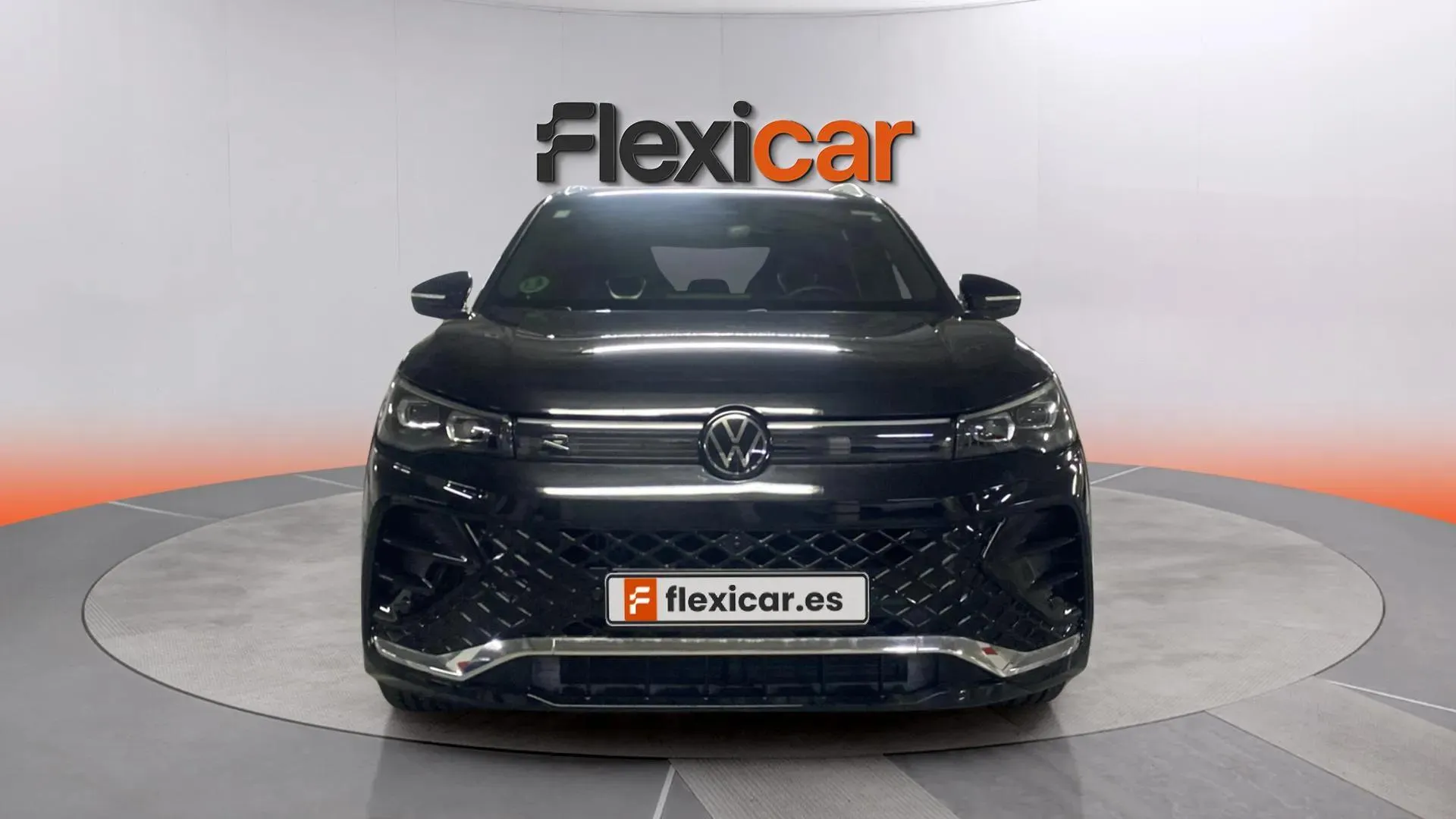 Volkswagen Tiguan R-Line 2.0 TDI DSG - foto 2