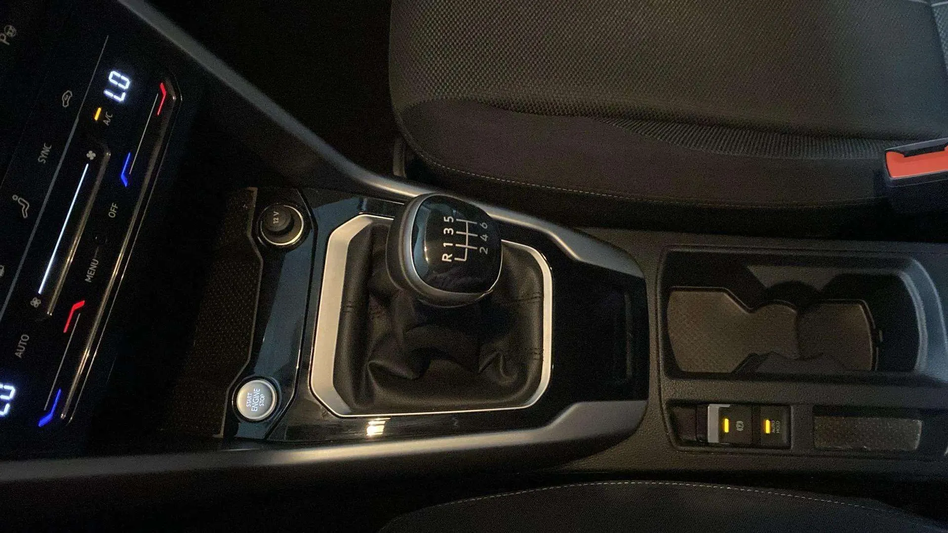 Volkswagen T-Roc "Más" 1.0 TSI - foto 19