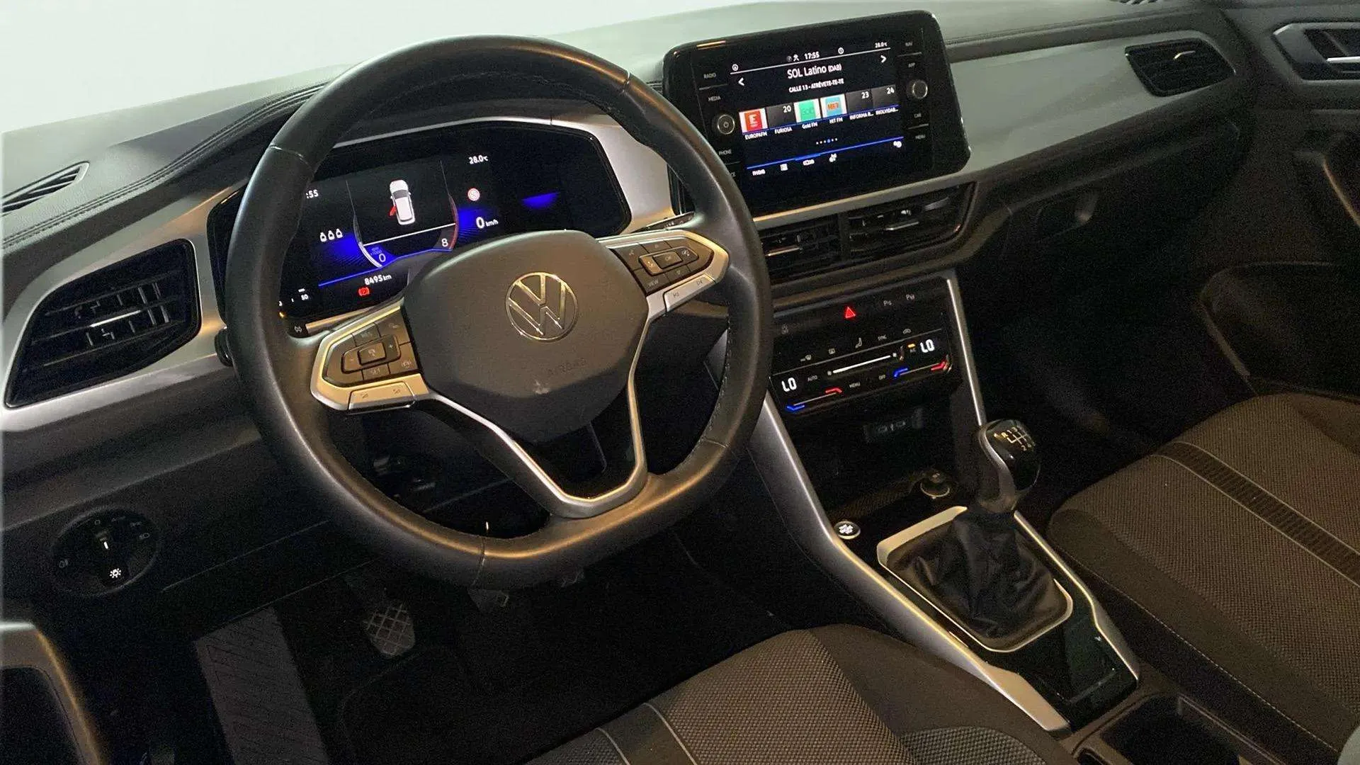 Volkswagen T-Roc "Más" 1.0 TSI - foto 9