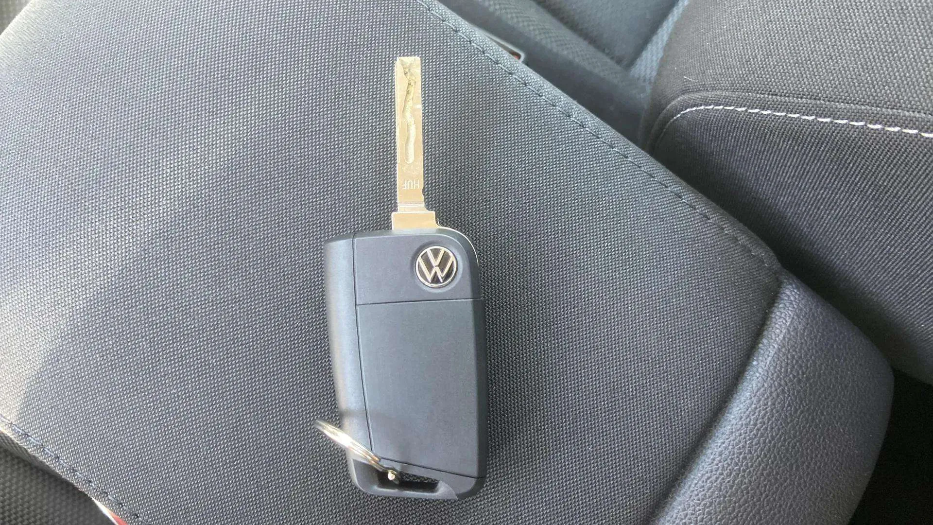 Volkswagen T-Roc "más" 1.5 TSI DSG - foto 21