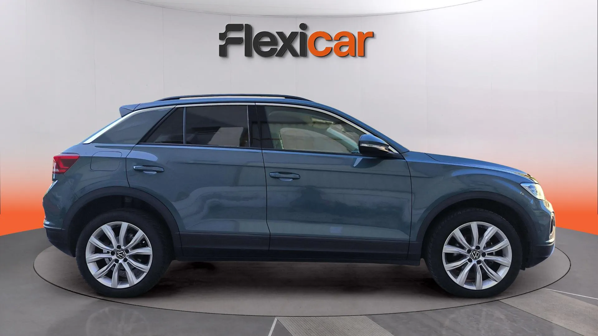 Volkswagen T-Roc "más" 1.5 TSI DSG - foto 8
