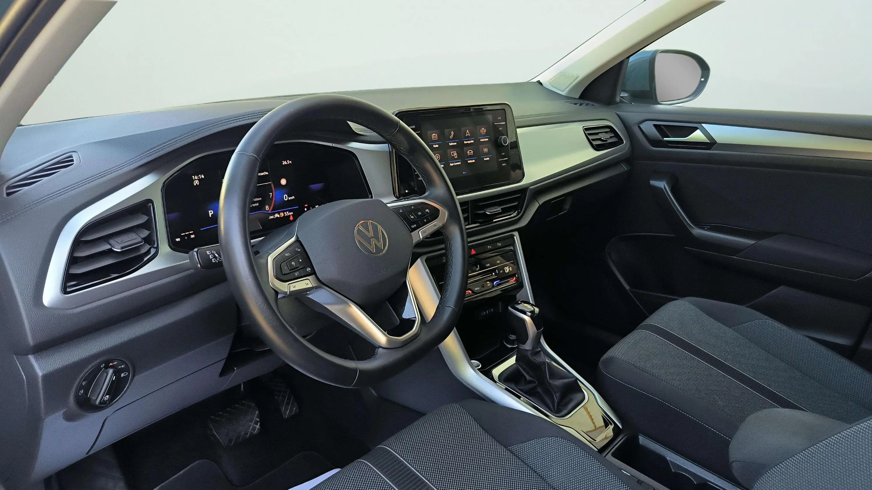 Volkswagen T-Roc "más" 1.5 TSI DSG - foto 11
