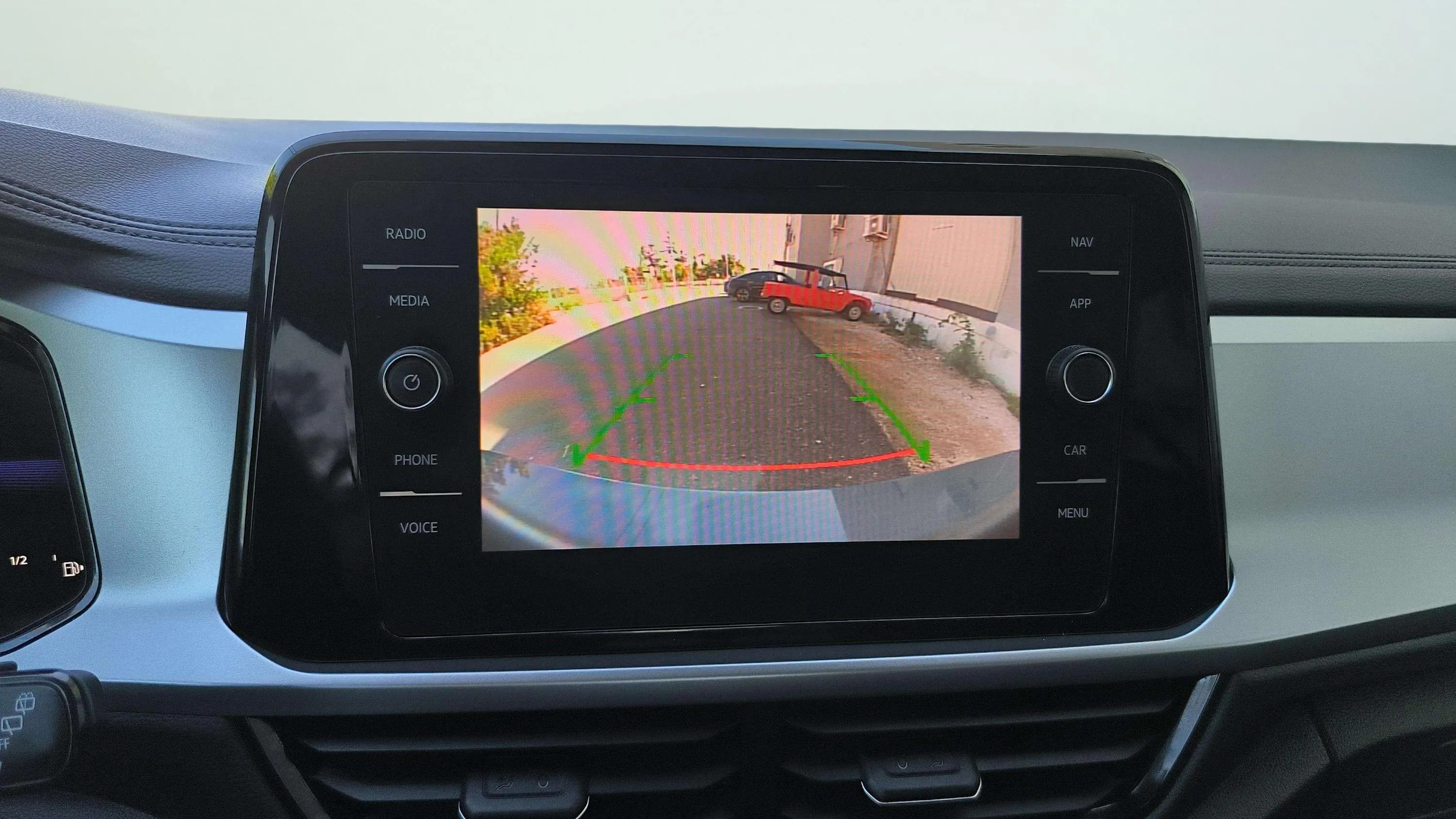 Volkswagen T-Roc "más" 1.5 TSI DSG - foto 19