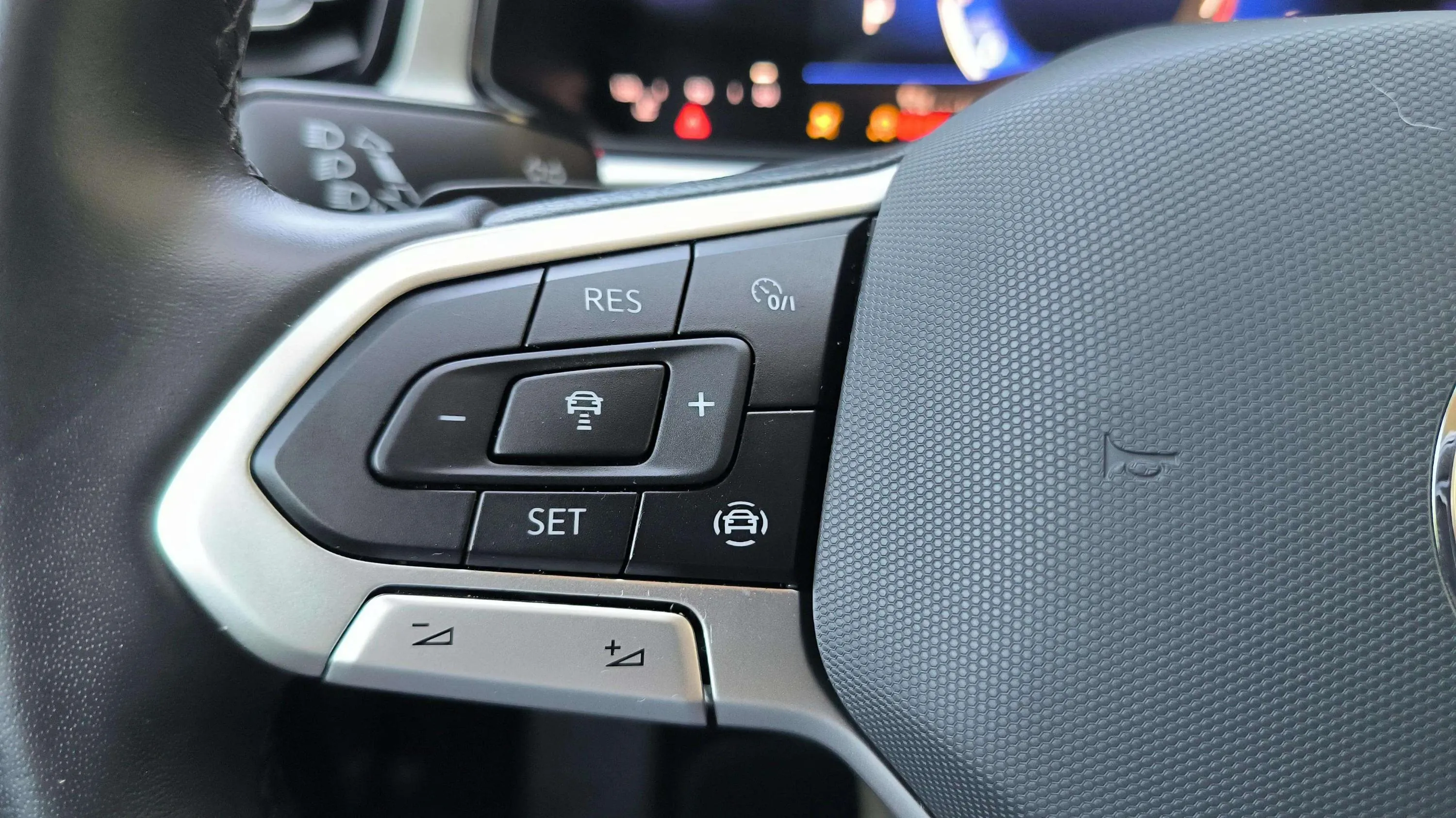 Volkswagen T-Roc "más" 1.5 TSI DSG - foto 14