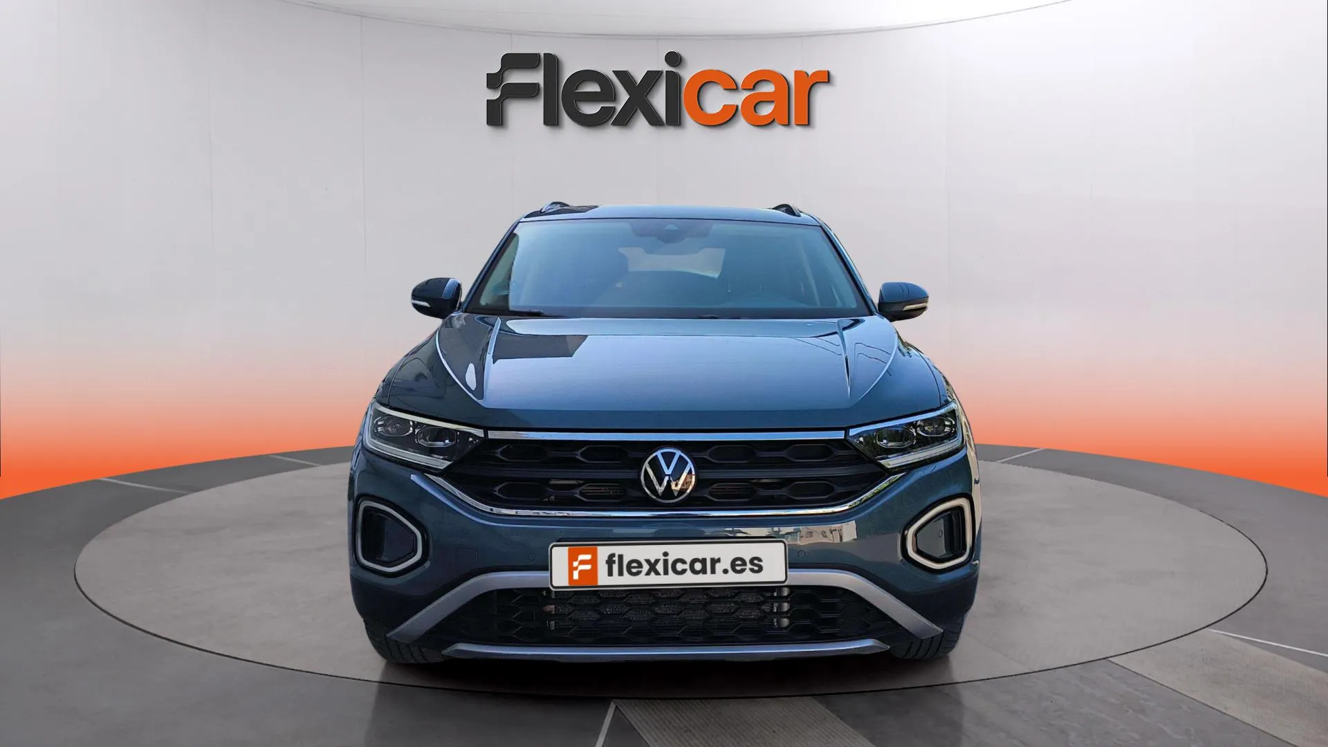 Volkswagen T-Roc "más" 1.5 TSI DSG - foto 2