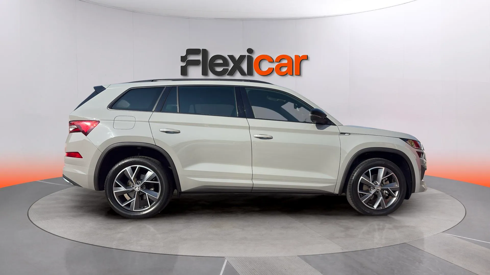 Škoda Kodiaq 1.5 TSI DSG 4x2 Sportline - foto 8