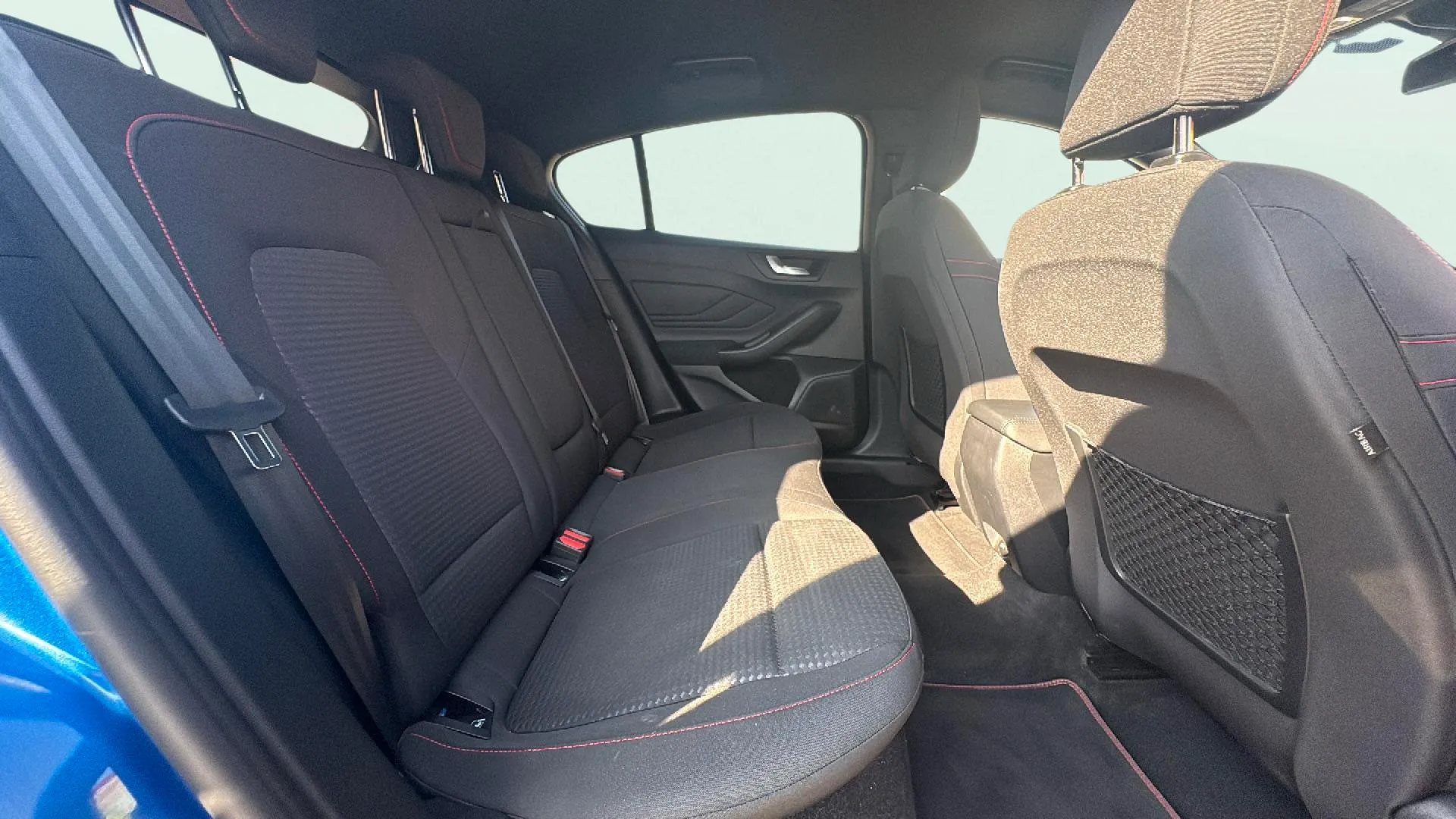 Ford Focus 1.5 EcoBoost ST-Line - foto 15