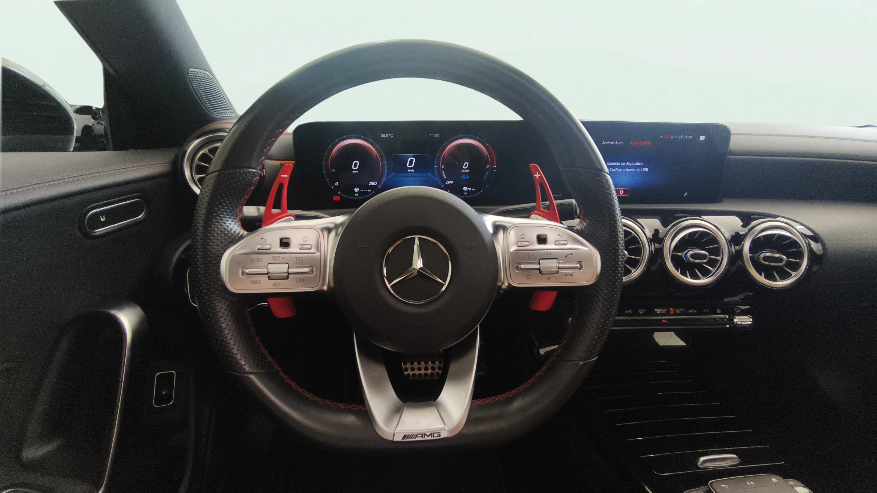 Mercedes-Benz CLA 250 e - foto 12