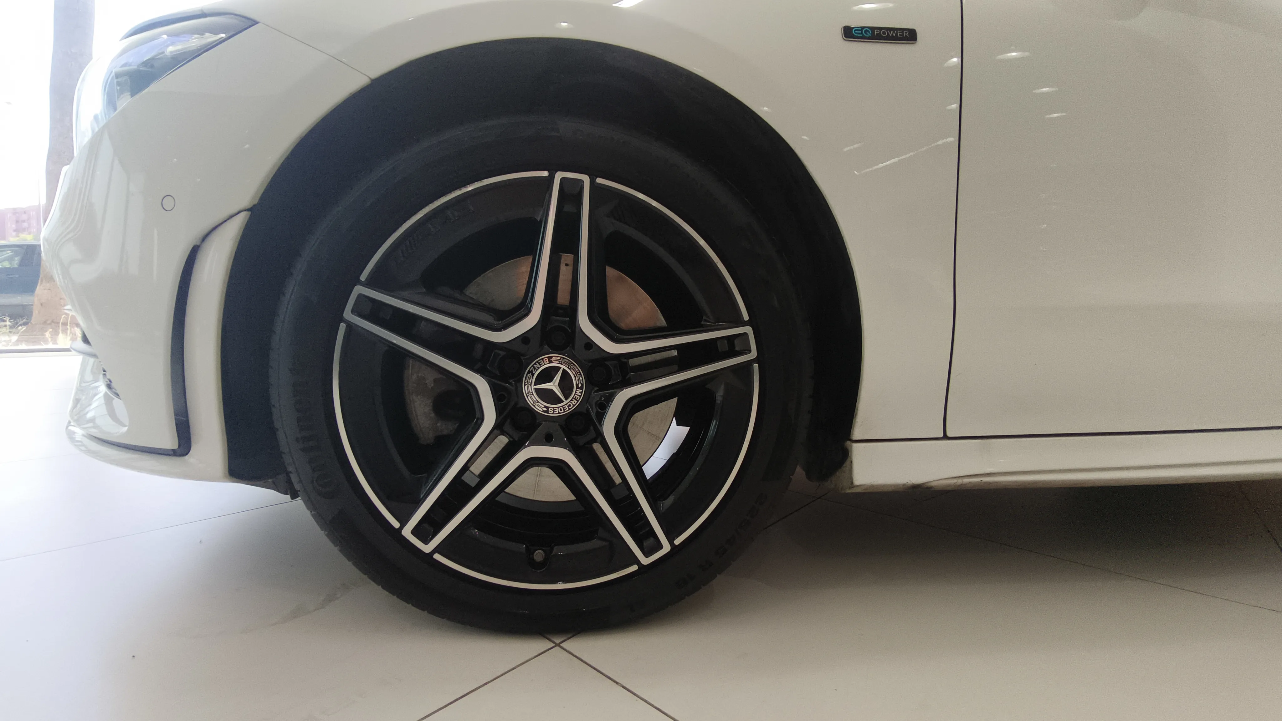 Mercedes-Benz CLA 250 e - foto 6