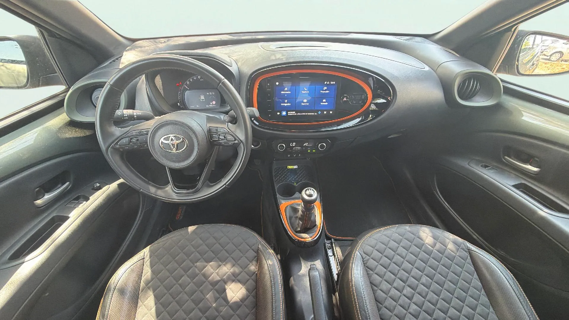 Toyota Aygo 1.0 70 x-play - foto 9