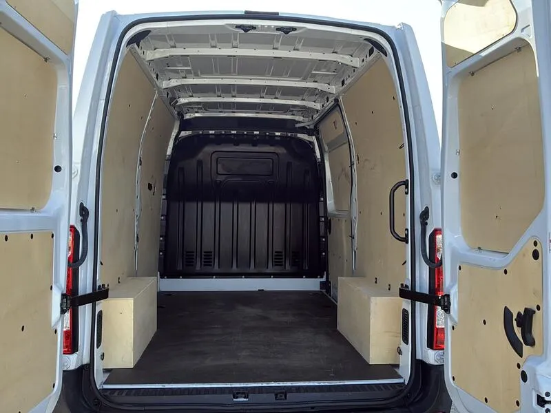 Renault Master Furgon dCi - foto 33