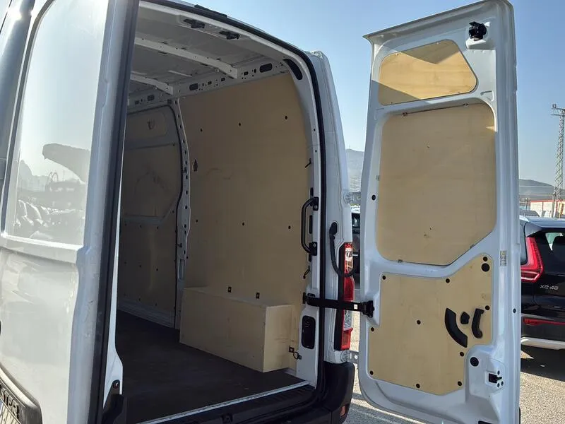 Renault Master Furgon dCi - foto 31