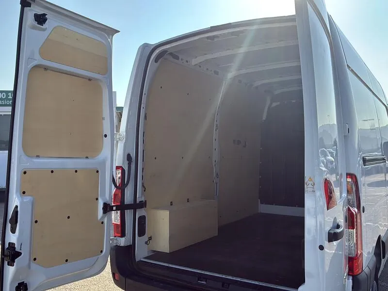 Renault Master Furgon dCi - foto 32
