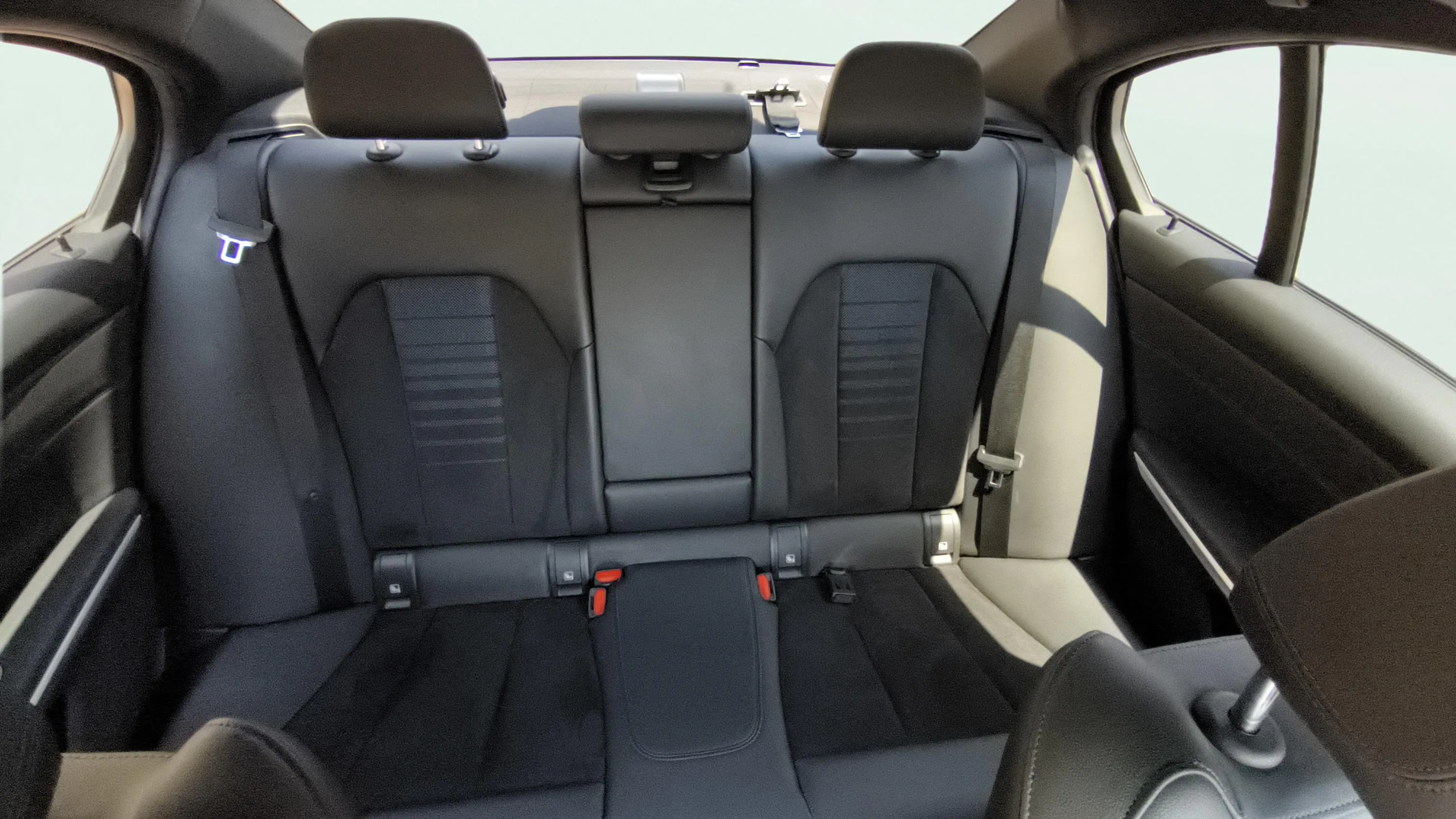 BMW Serie 3 318d - foto 12