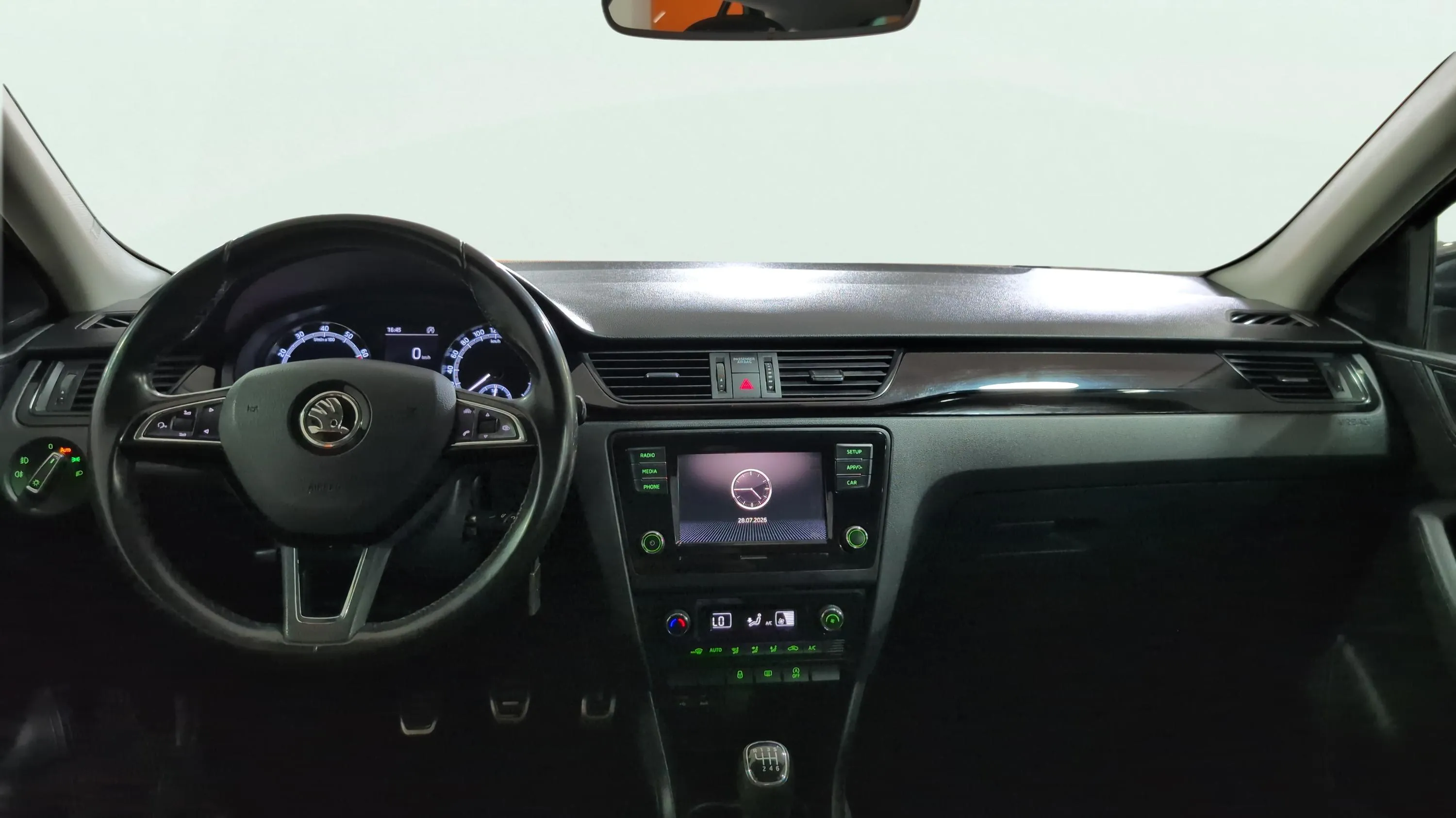 Škoda Rapid 1.0 TSI Ambition - foto 9