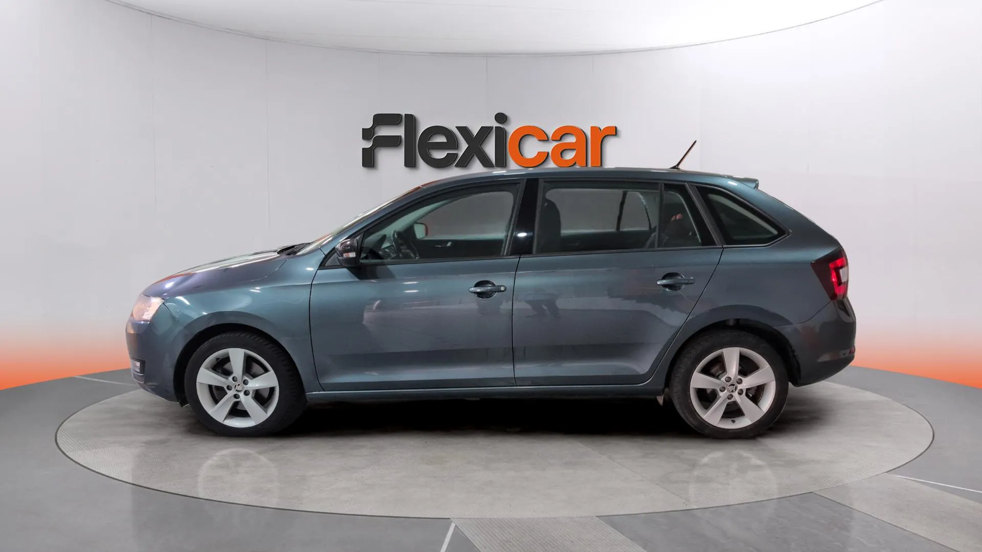 Škoda Rapid 1.0 TSI Ambition - foto 4