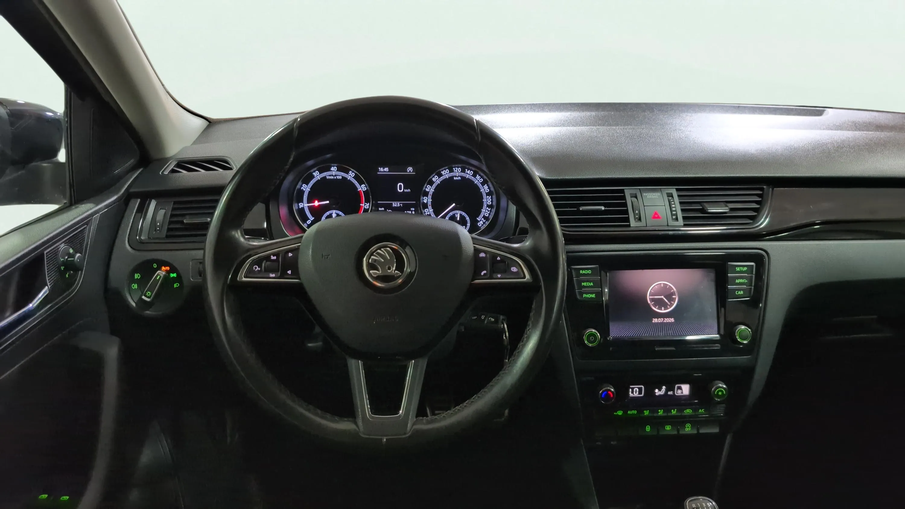 Škoda Rapid 1.0 TSI Ambition - foto 11