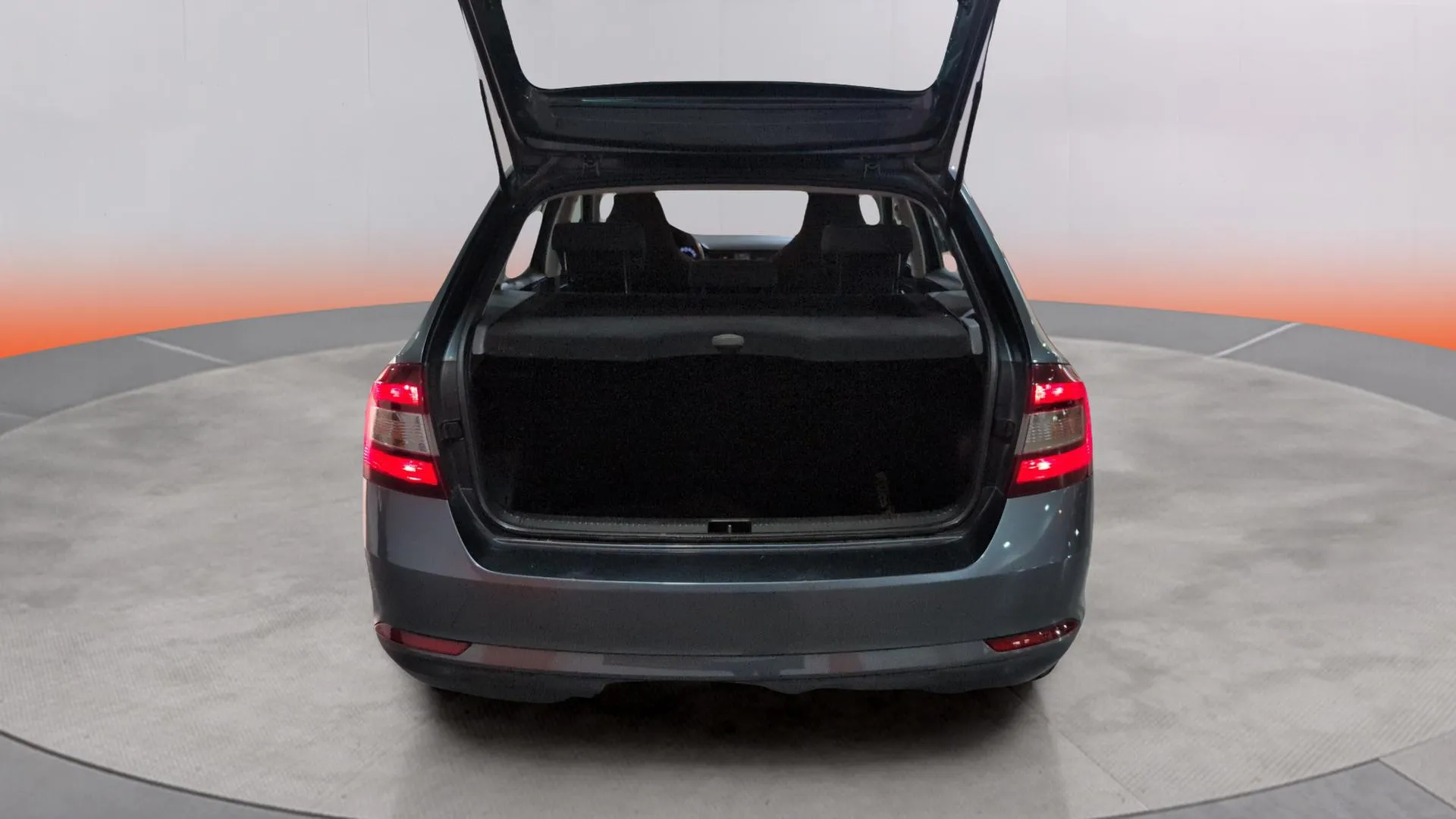 Škoda Rapid 1.0 TSI Ambition - foto 16