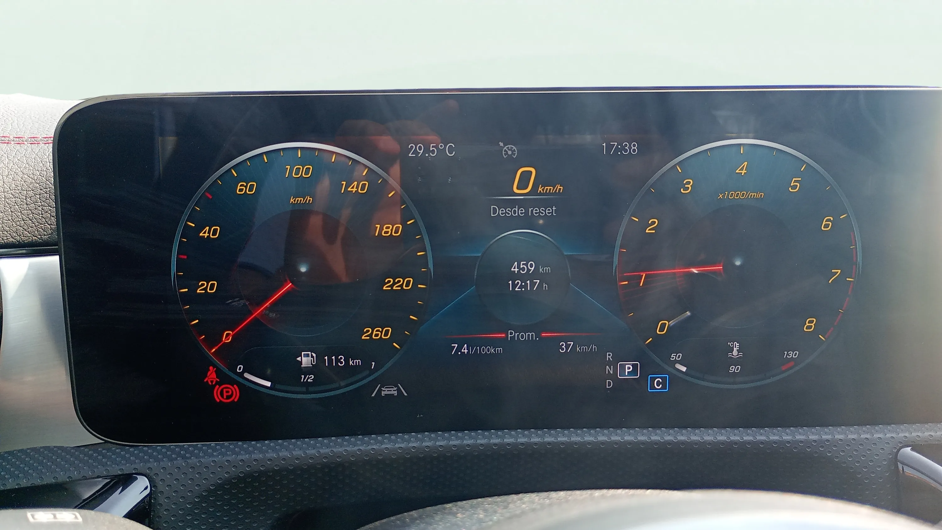 Mercedes-Benz CLA 180 - foto 13