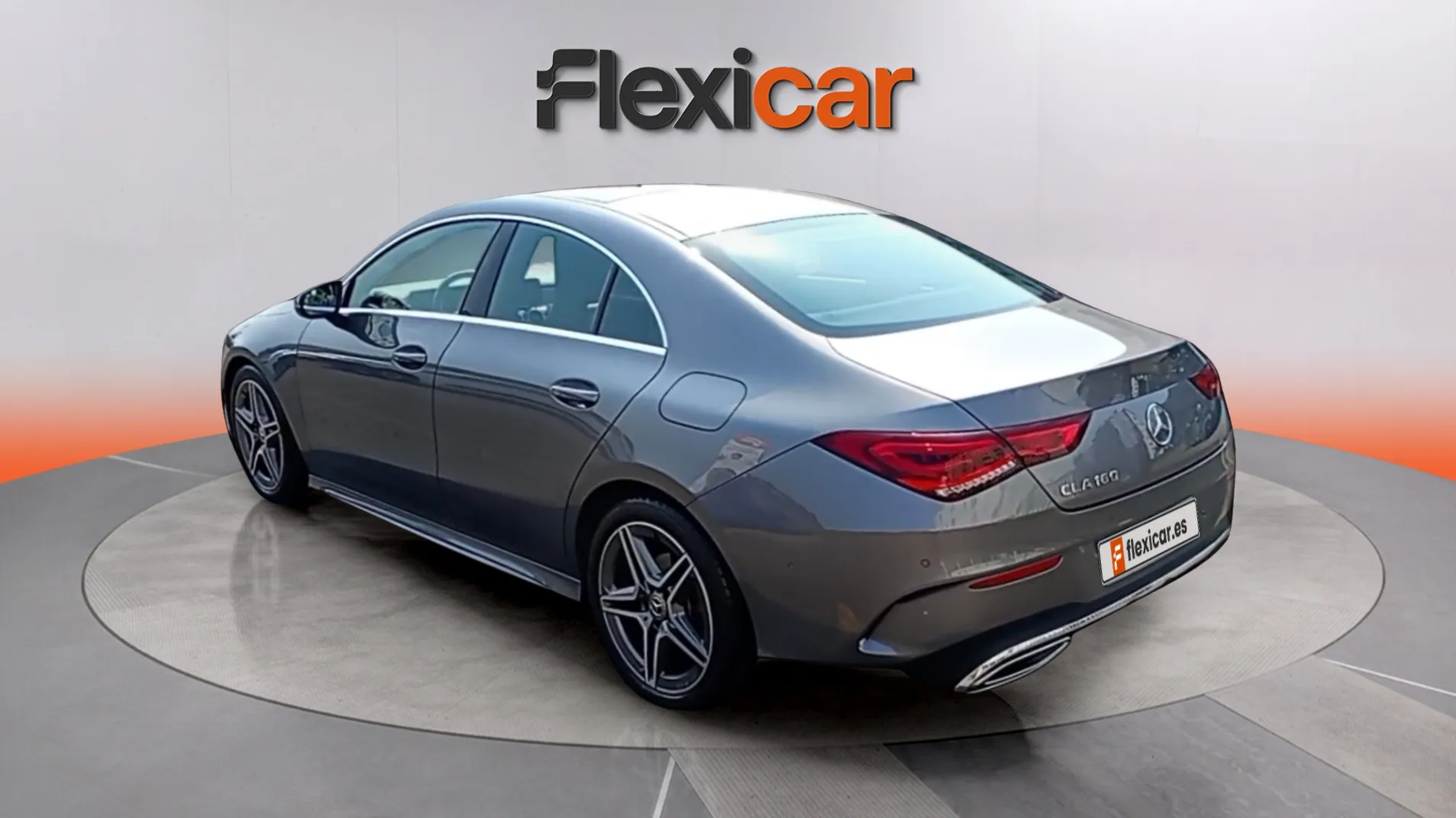 Mercedes-Benz CLA 180 - foto 5