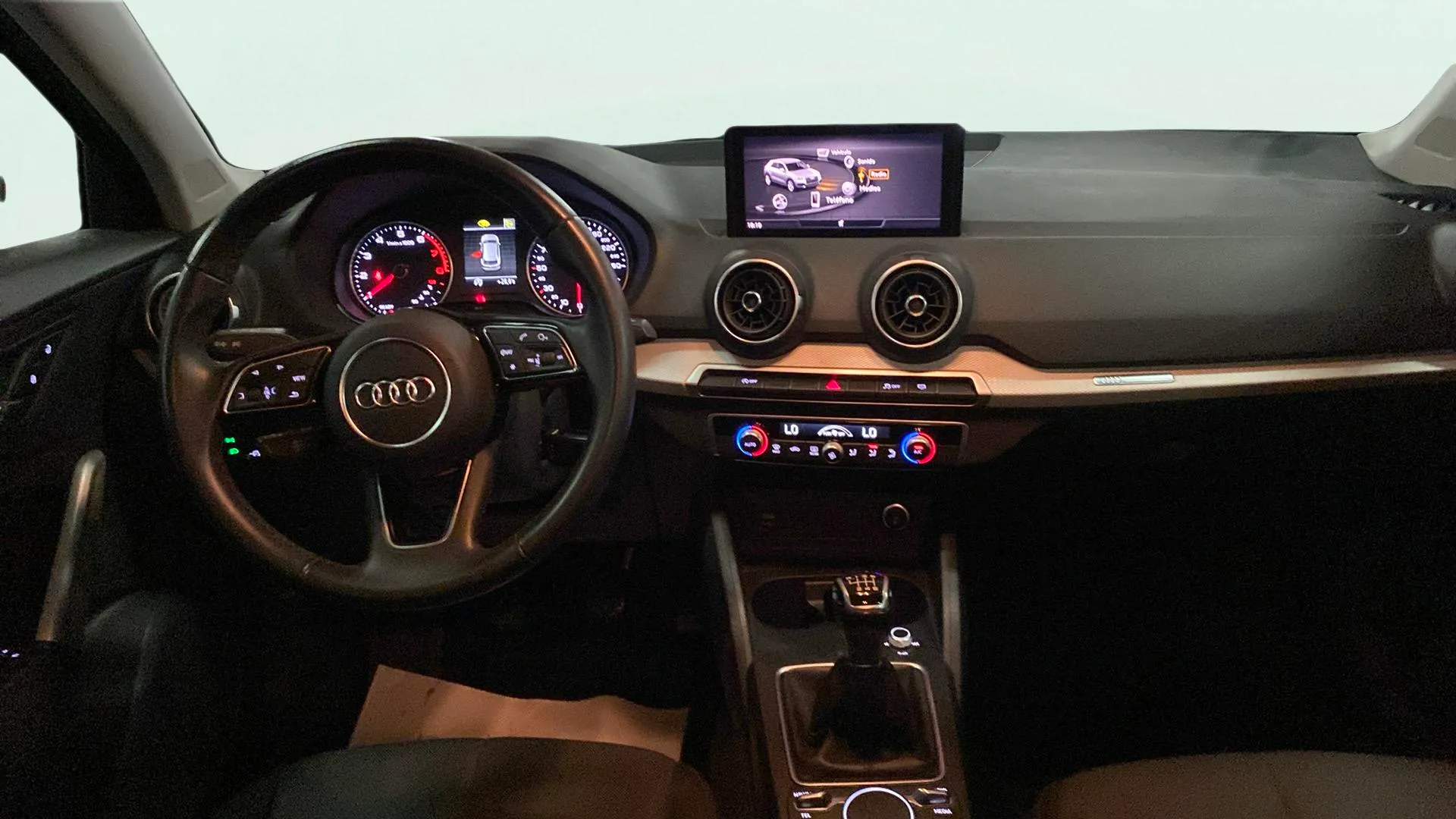 Audi Q2 Adrenalin 30 TFSI - foto 12