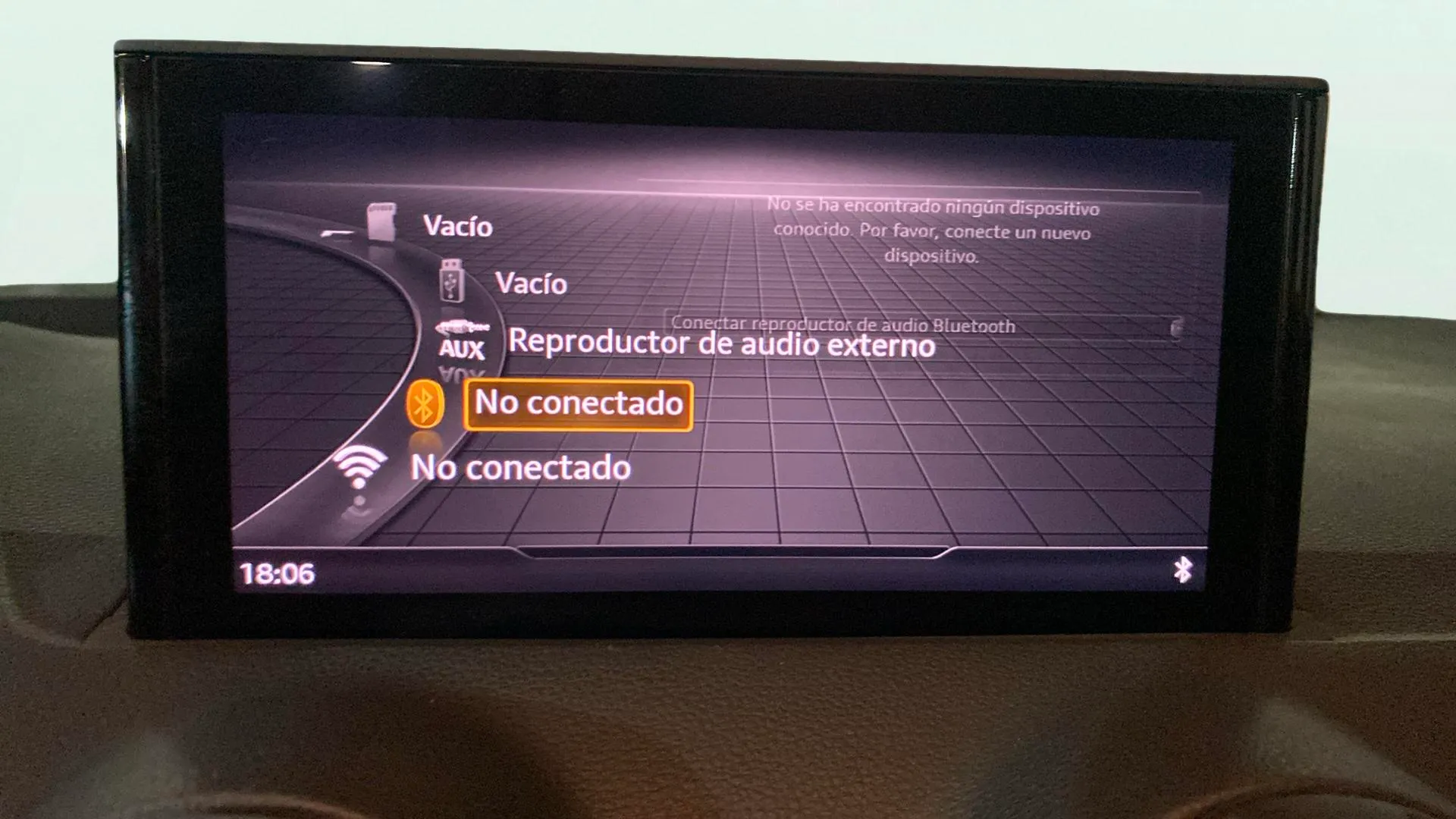 Audi Q2 Adrenalin 30 TFSI - foto 21