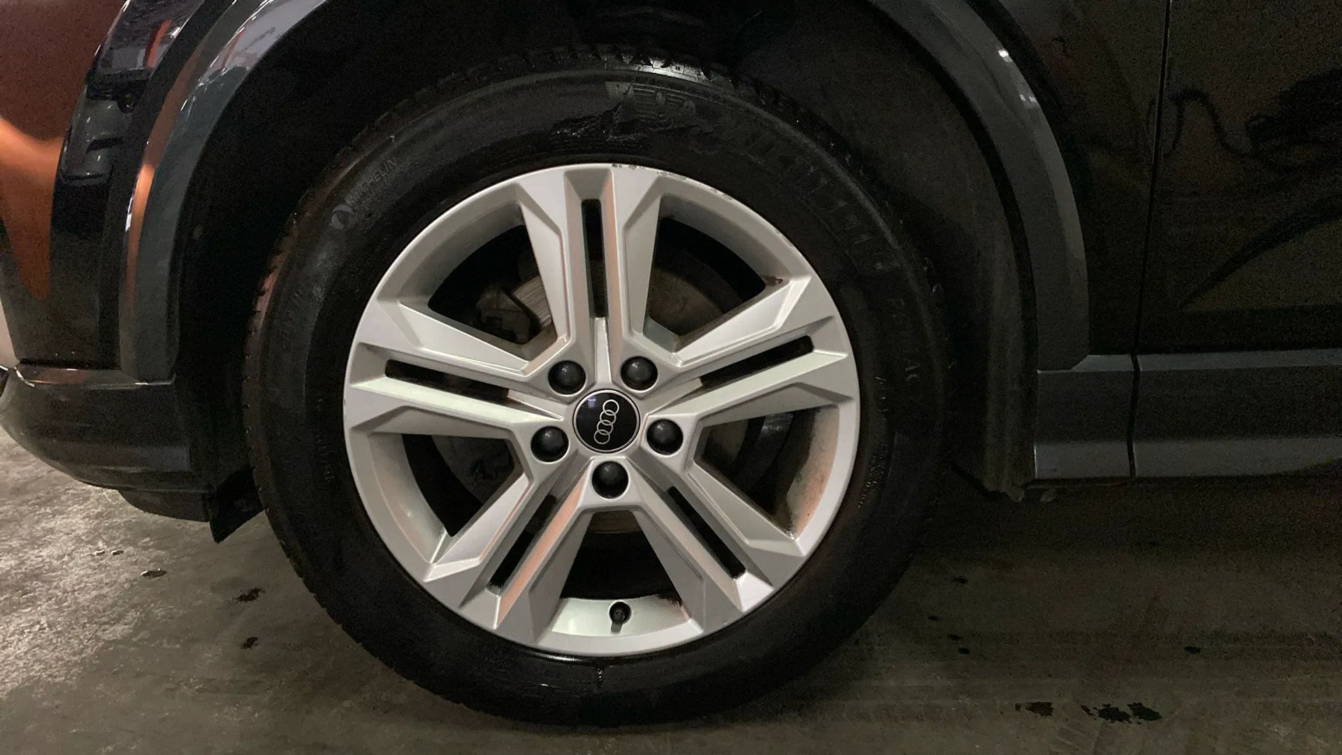 Audi Q2 Adrenalin 30 TFSI - foto 30