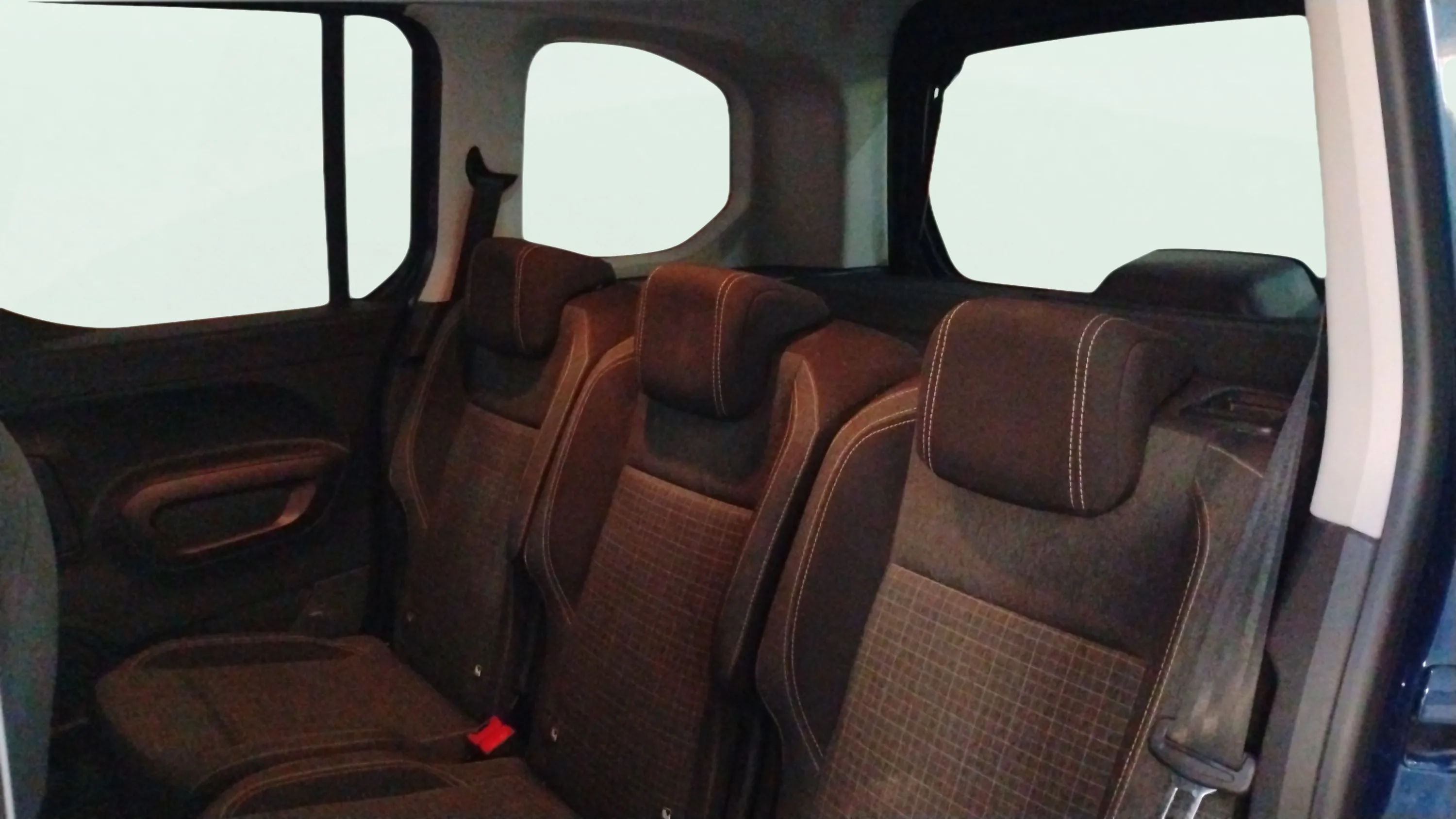 Peugeot Rifter Style Long BlueHDi - foto 9