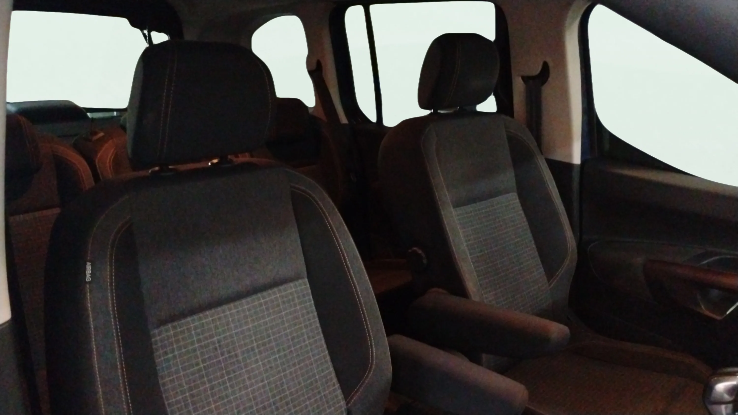 Peugeot Rifter Style Long BlueHDi - foto 27