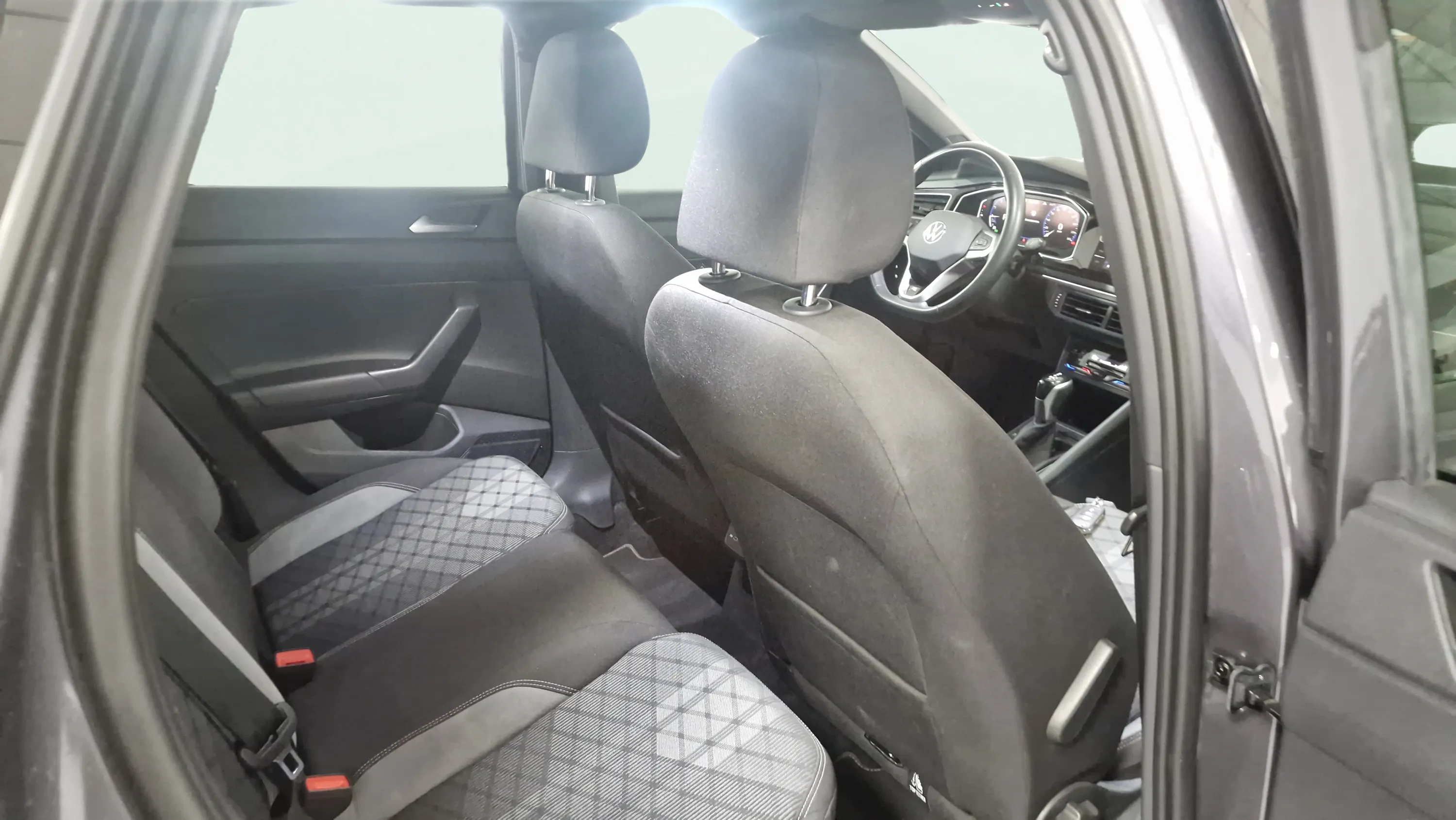 Volkswagen Taigo R-Line 1.0 TSI DSG - foto 22