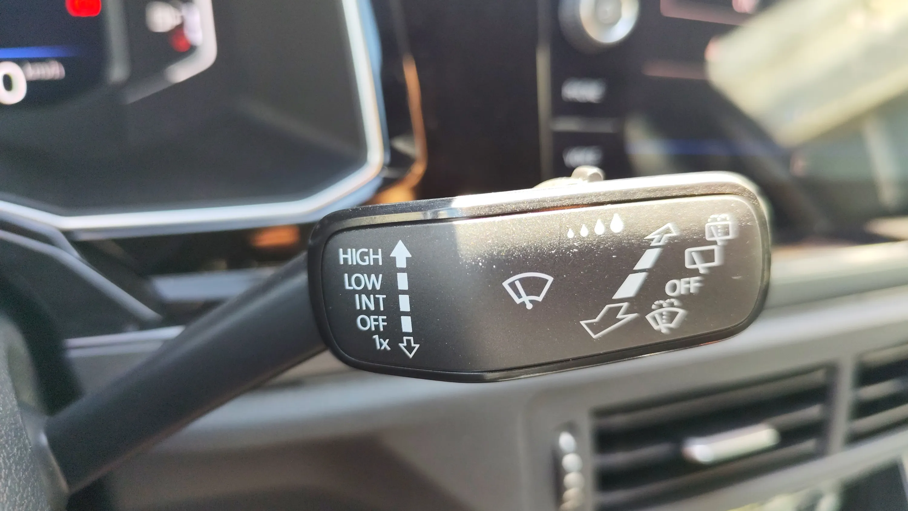 Volkswagen Taigo R-Line 1.0 TSI DSG - foto 18