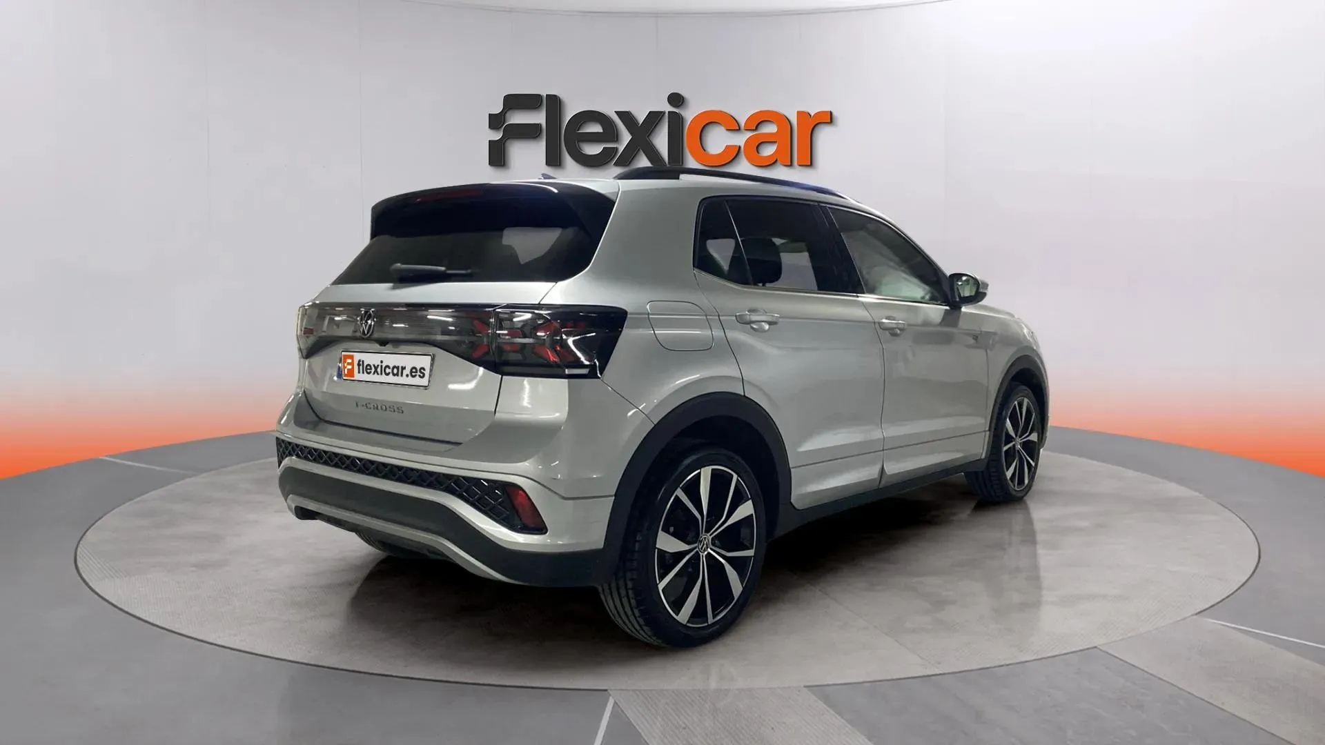 Volkswagen T-Cross R-Line 1.0 TSI - foto 5