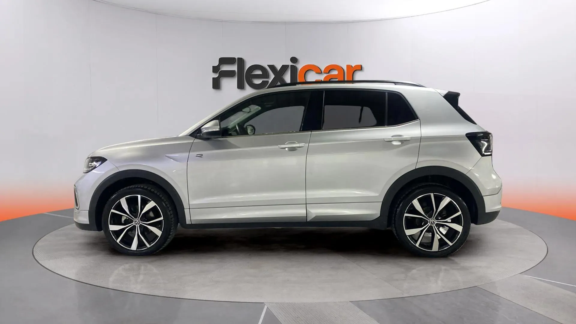 Volkswagen T-Cross R-Line 1.0 TSI - foto 7