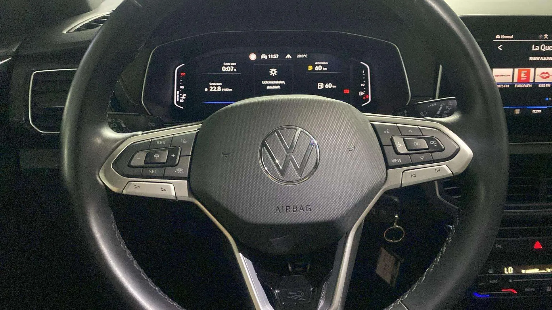 Volkswagen T-Cross R-Line 1.0 TSI - foto 30
