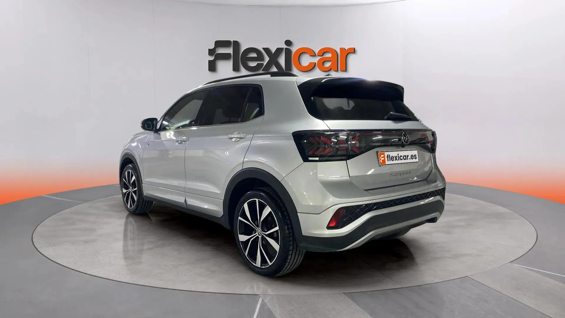 Volkswagen T-Cross R-Line 1.0 TSI - foto 3