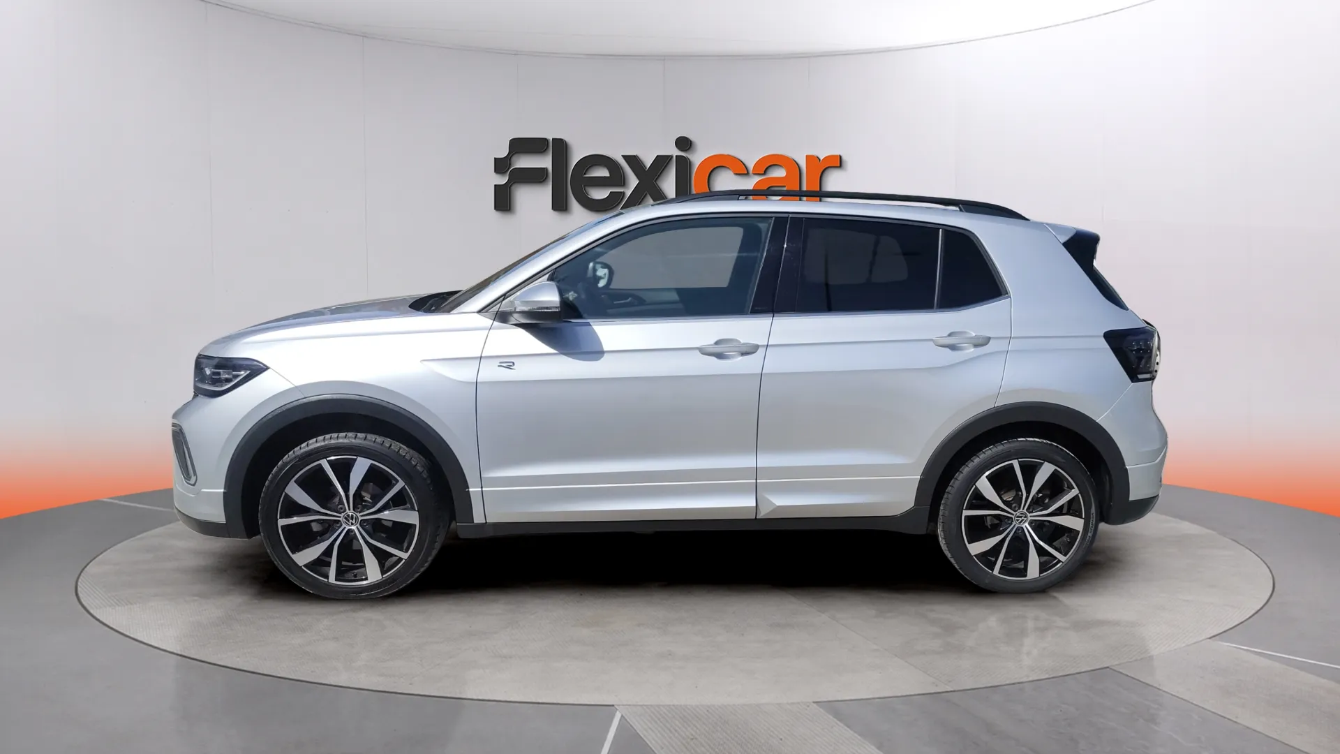 Volkswagen T-Cross R-Line 1.0 TSI - foto 8