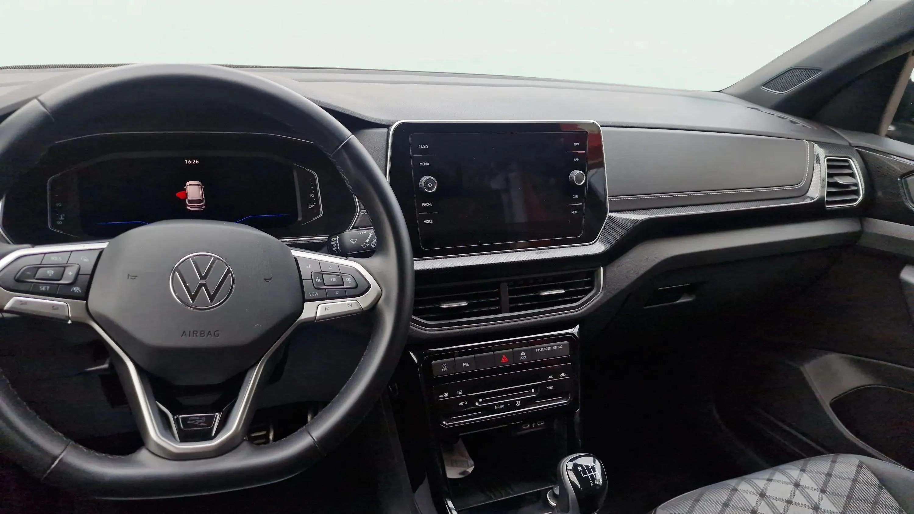 Volkswagen T-Cross R-Line 1.0 TSI - foto 15