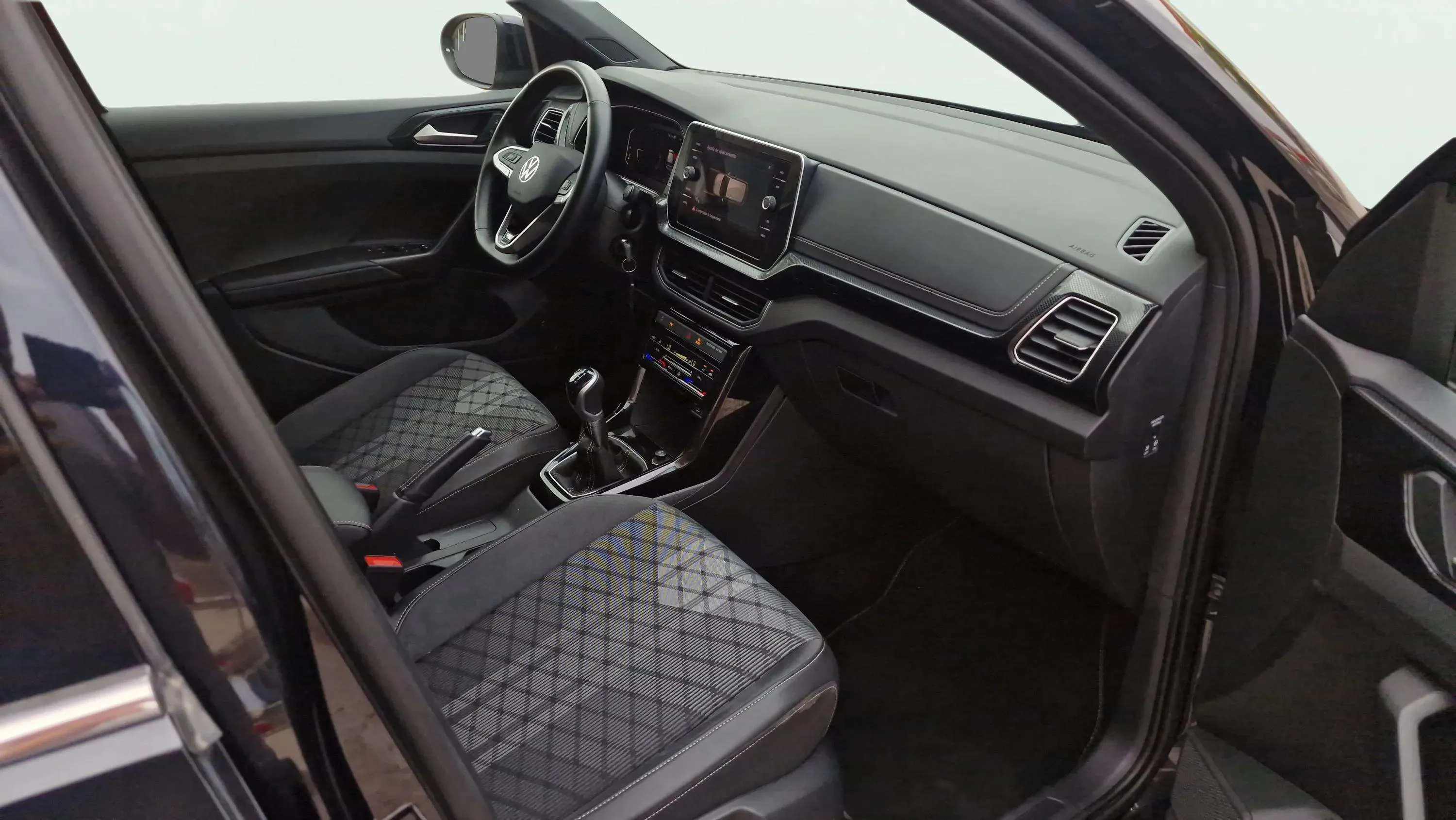Volkswagen T-Cross R-Line 1.0 TSI - foto 23