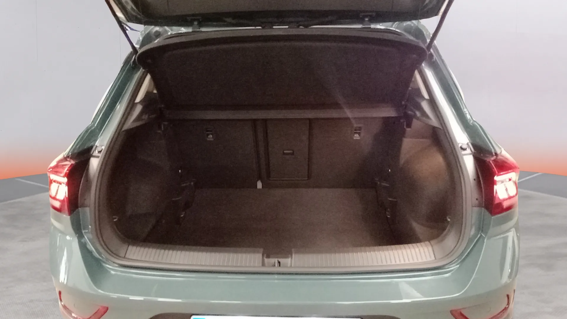 Volkswagen T-Roc "más" 1.5 TSI DSG - foto 22