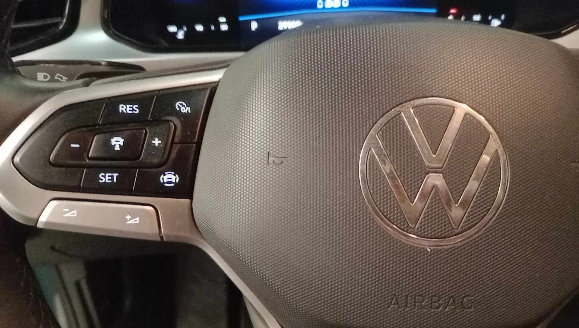 Volkswagen T-Roc "más" 1.5 TSI DSG - foto 11