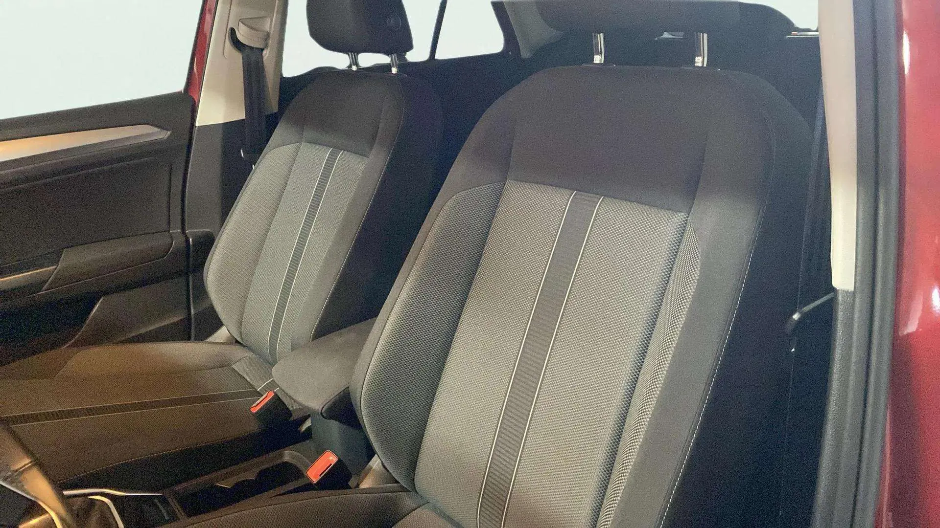 Volkswagen T-Roc "más" 1.5 TSI DSG - foto 22
