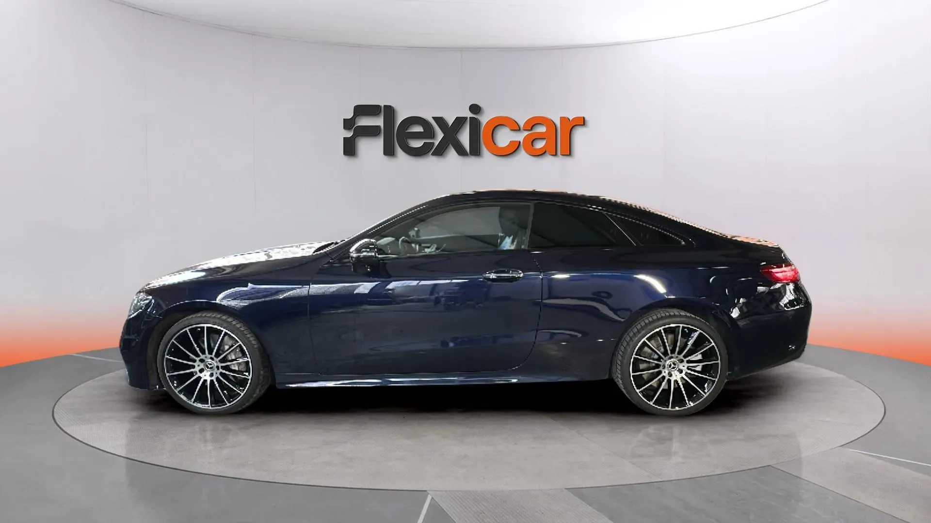 Mercedes-Benz Clase E Coupé E 400 4MATIC - foto 4
