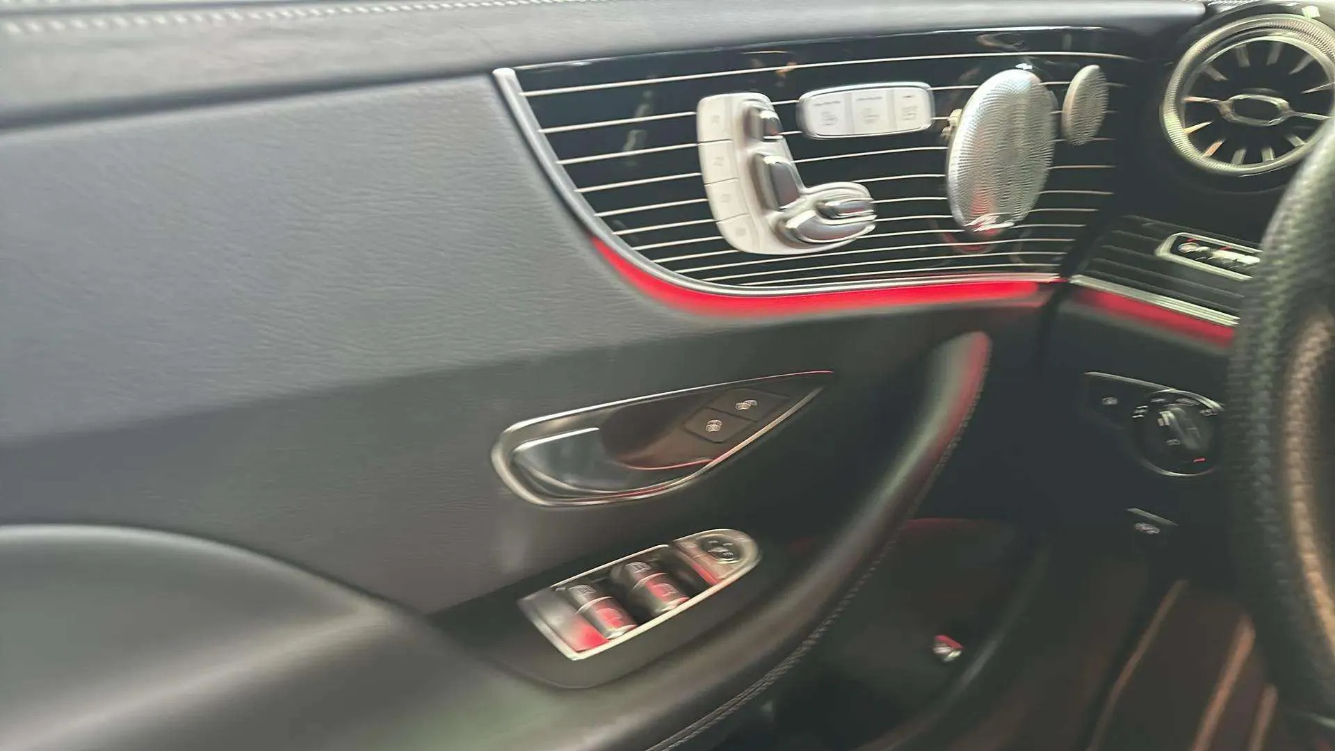 Mercedes-Benz Clase E Coupé E 400 4MATIC - foto 19