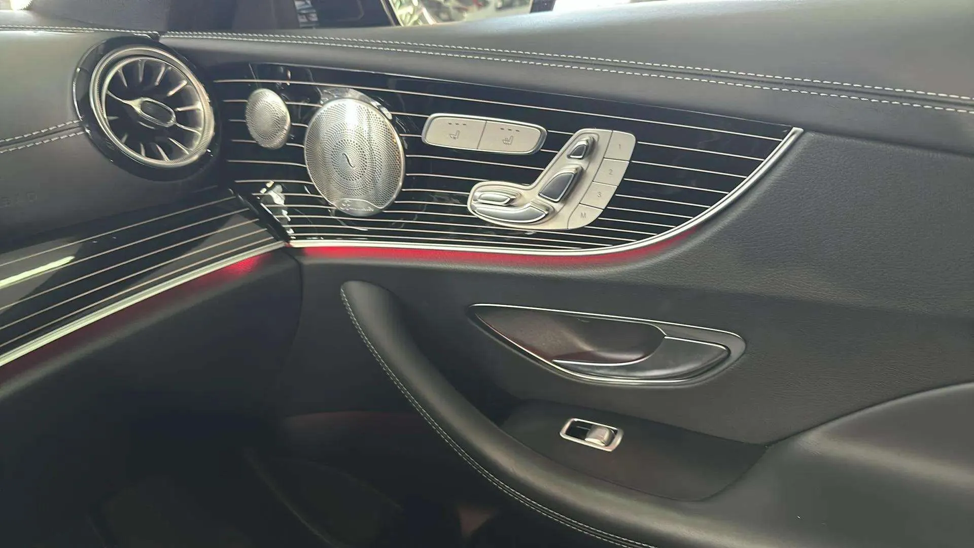 Mercedes-Benz Clase E Coupé E 400 4MATIC - foto 25