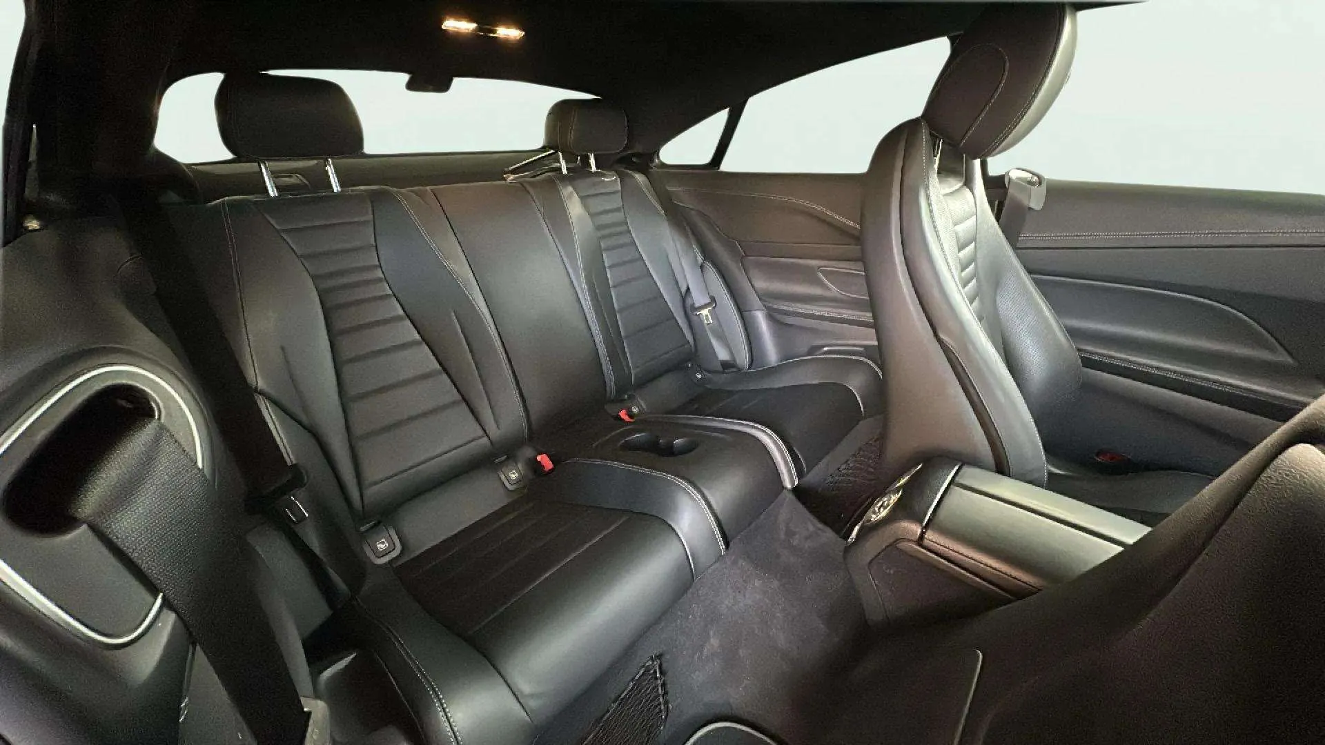 Mercedes-Benz Clase E Coupé E 400 4MATIC - foto 23