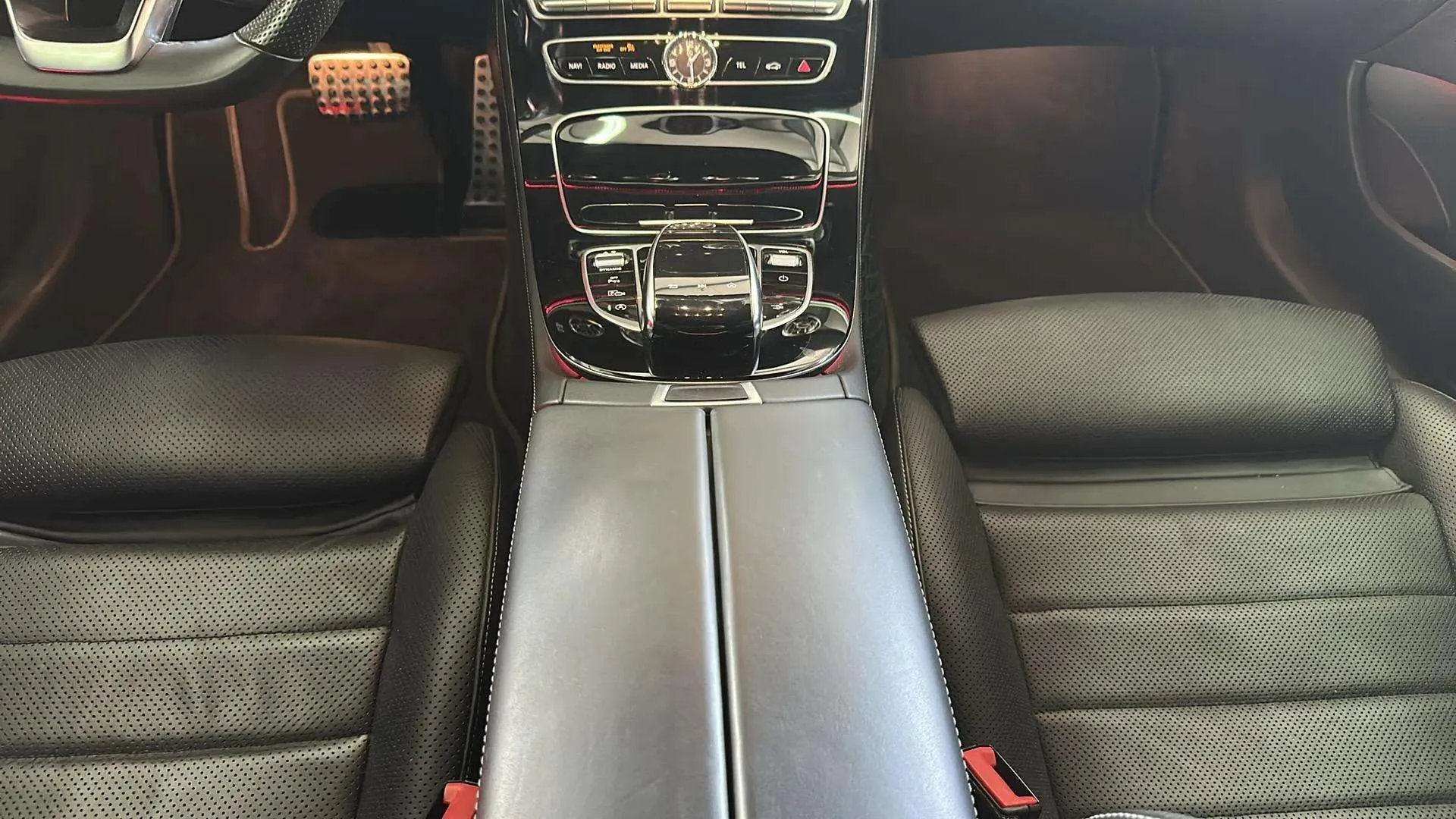 Mercedes-Benz Clase E Coupé E 400 4MATIC - foto 16