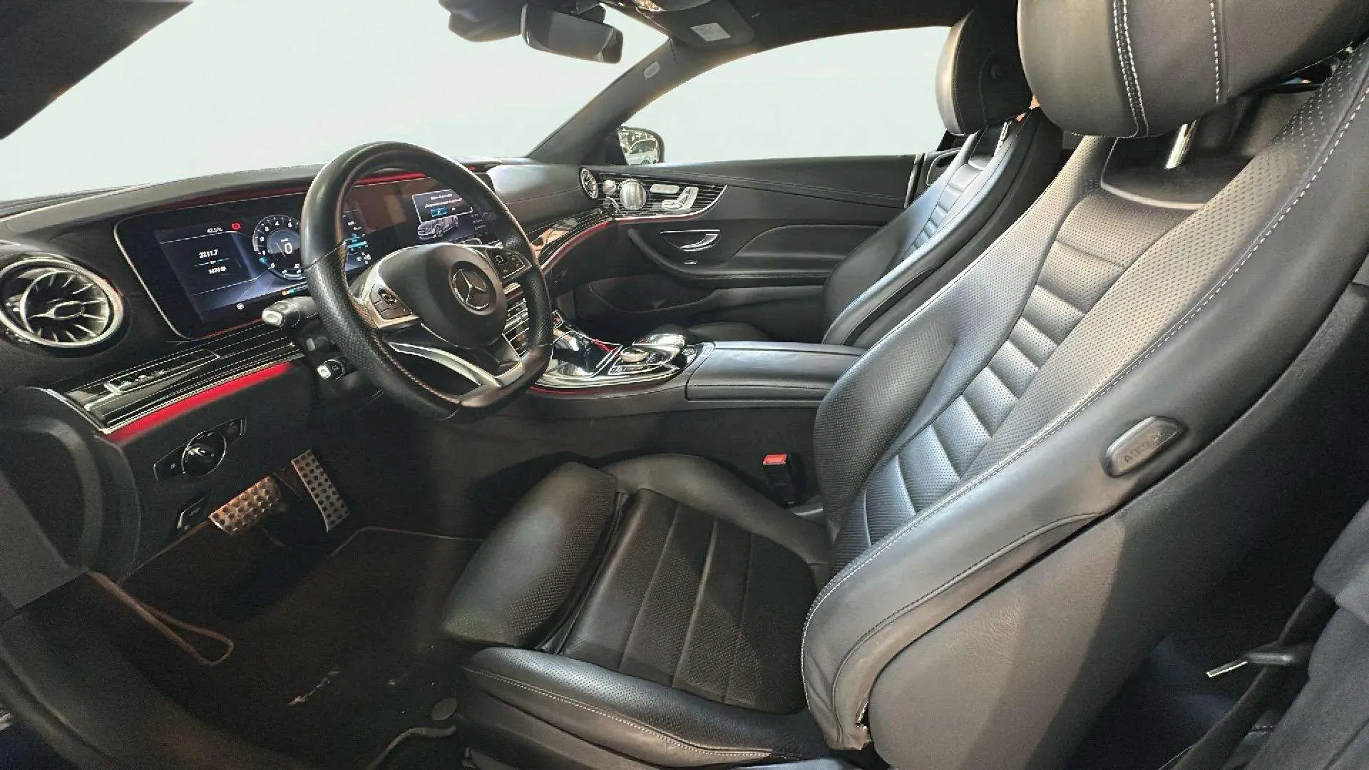 Mercedes-Benz Clase E Coupé E 400 4MATIC - foto 20