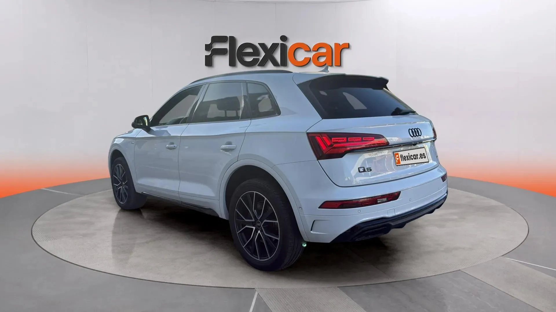 Audi Q5 Black line 40 TDI quattro-ultra - foto 5