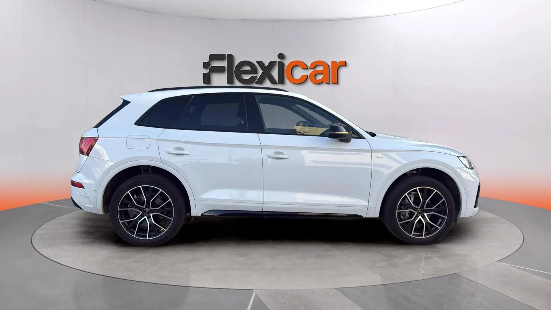 Audi Q5 Black line 40 TDI quattro-ultra - foto 8