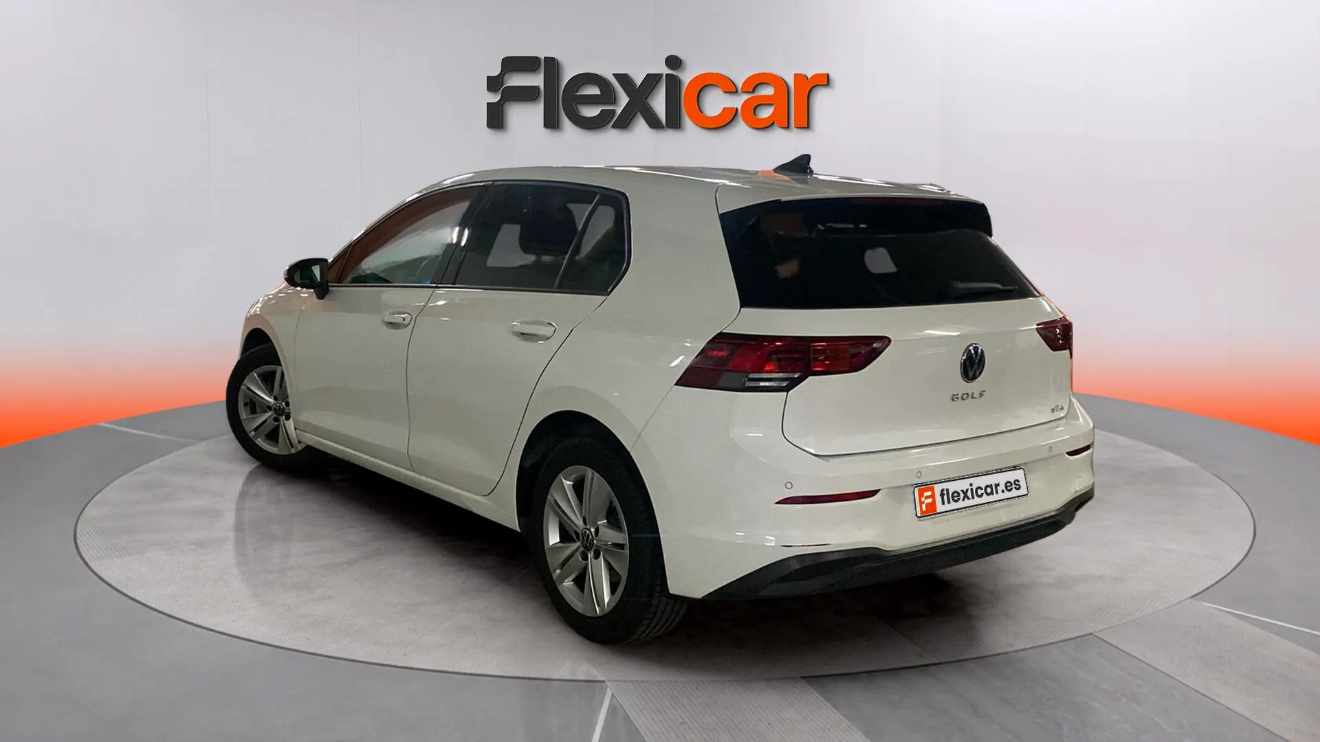 Volkswagen Golf 1.0 eTSI DSG - foto 6